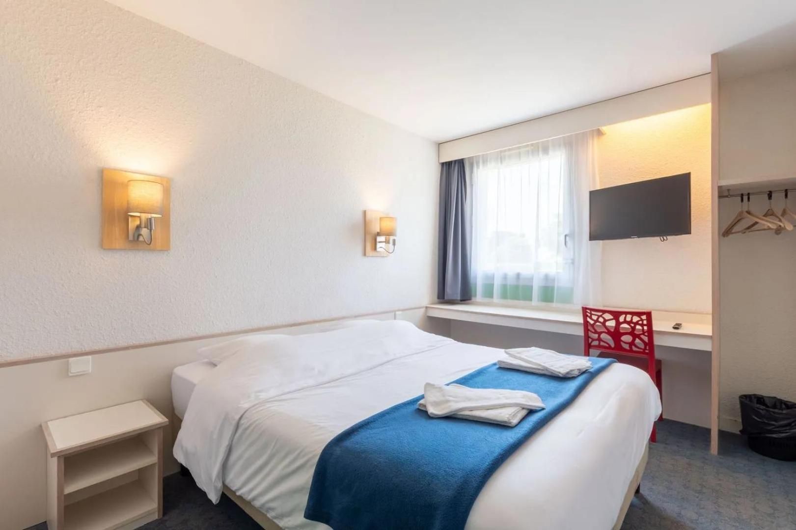 Double or Twin Room with Private Bathroom