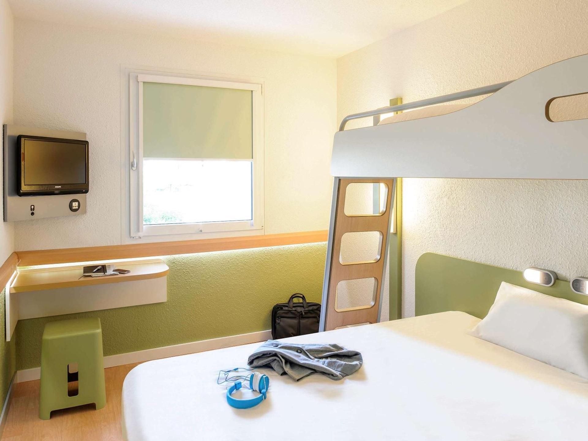 Triple Room with One Double Bed and One Bunk Bed