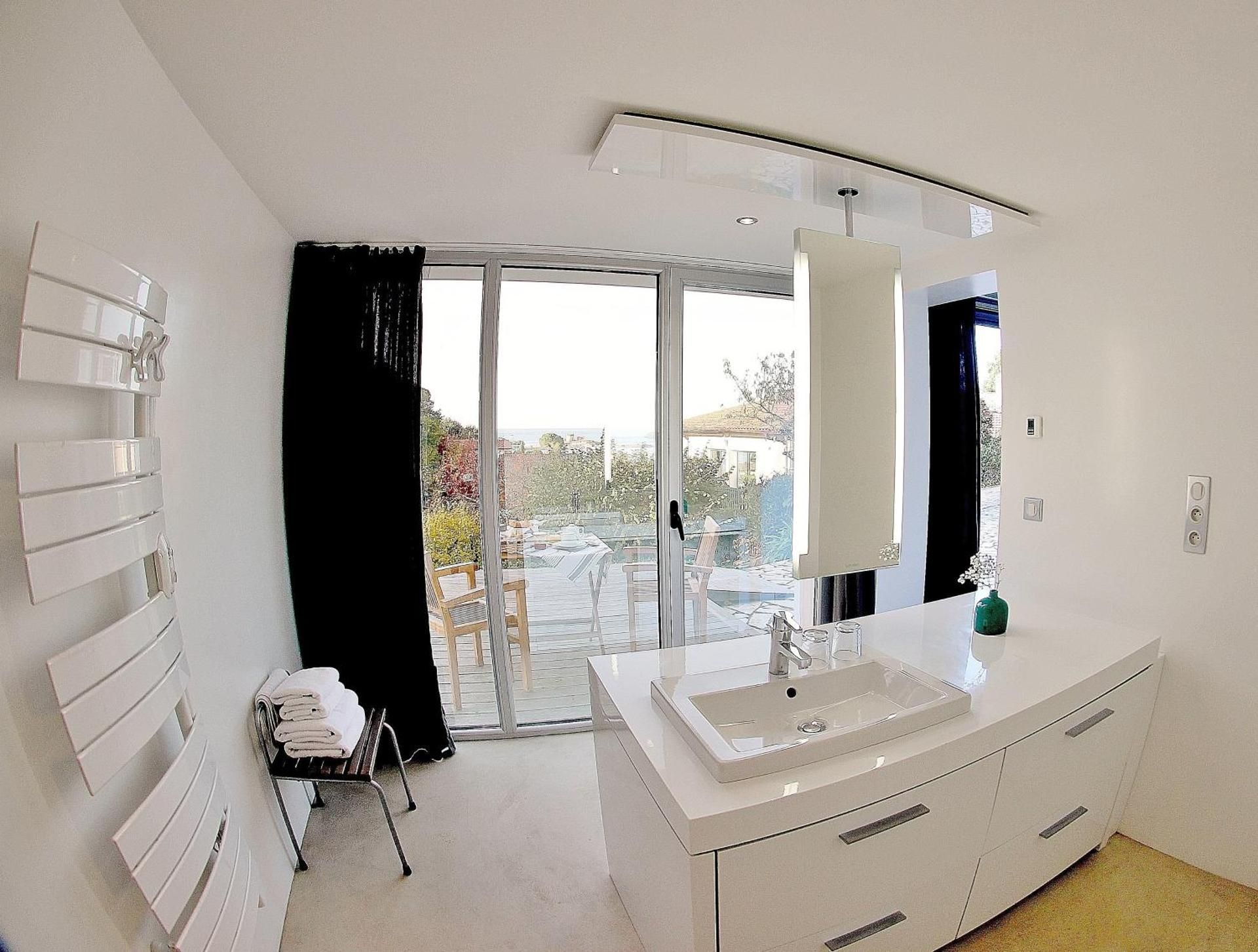 Deluxe Double Room with Sea View