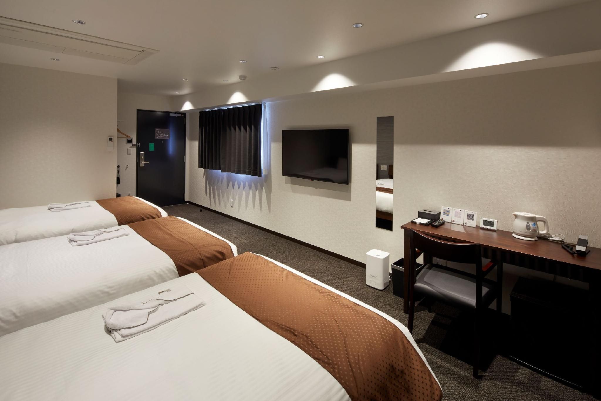 Triple Guest Room