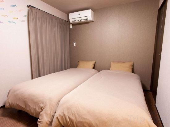 Twin Room - Non-Smoking