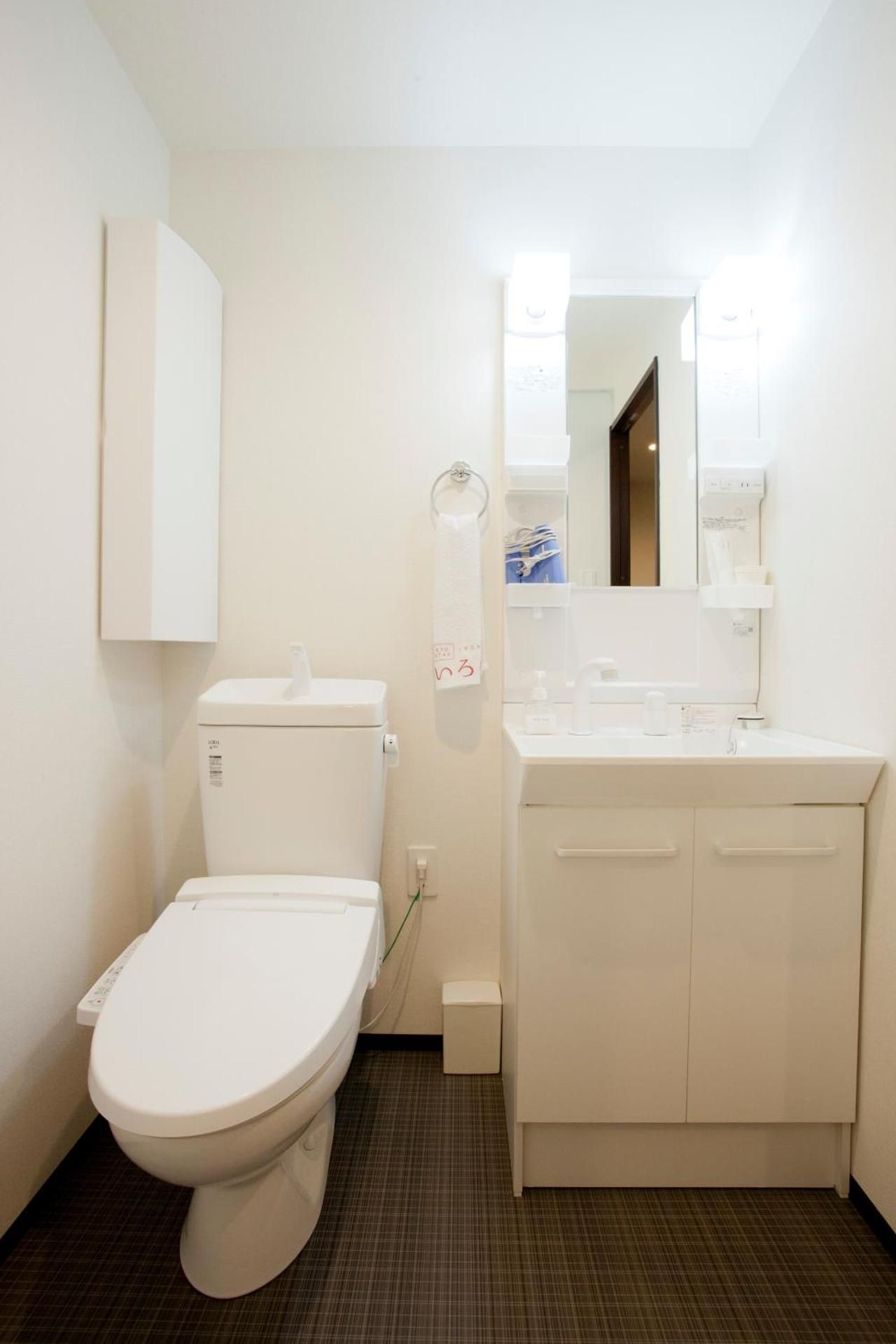 Economy Twin Room - Non-smoking