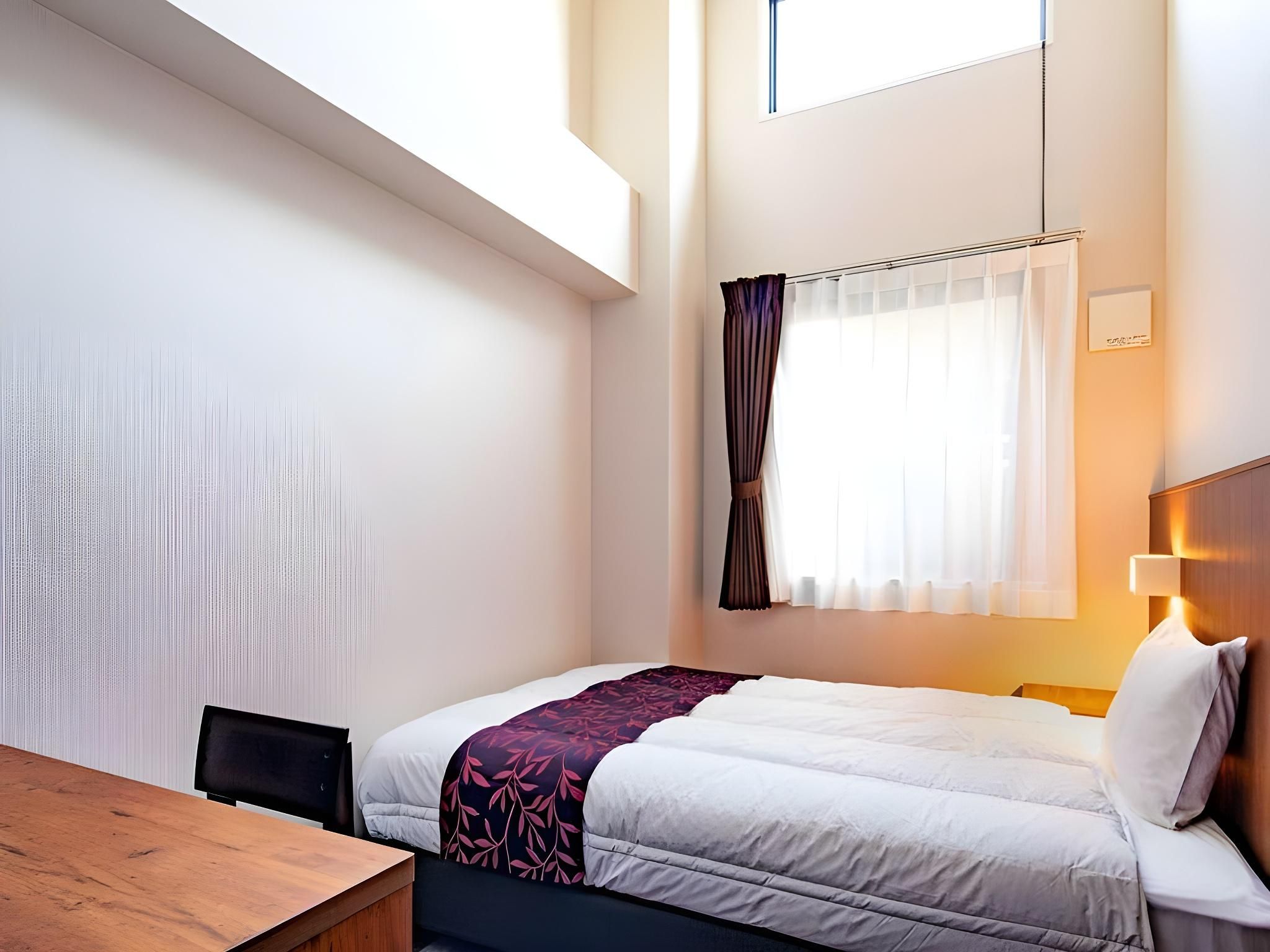 Single Room - Non-Smoking