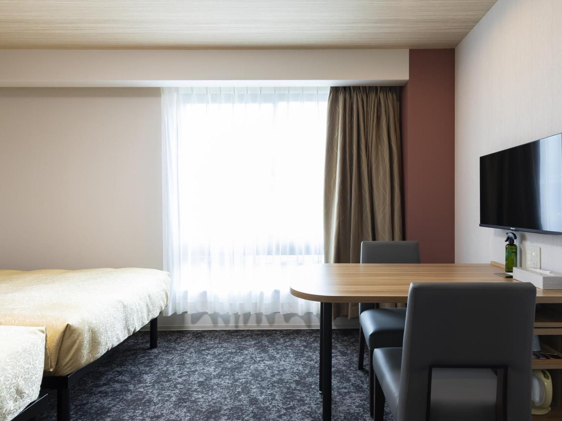Universal Room - Non-Smoking