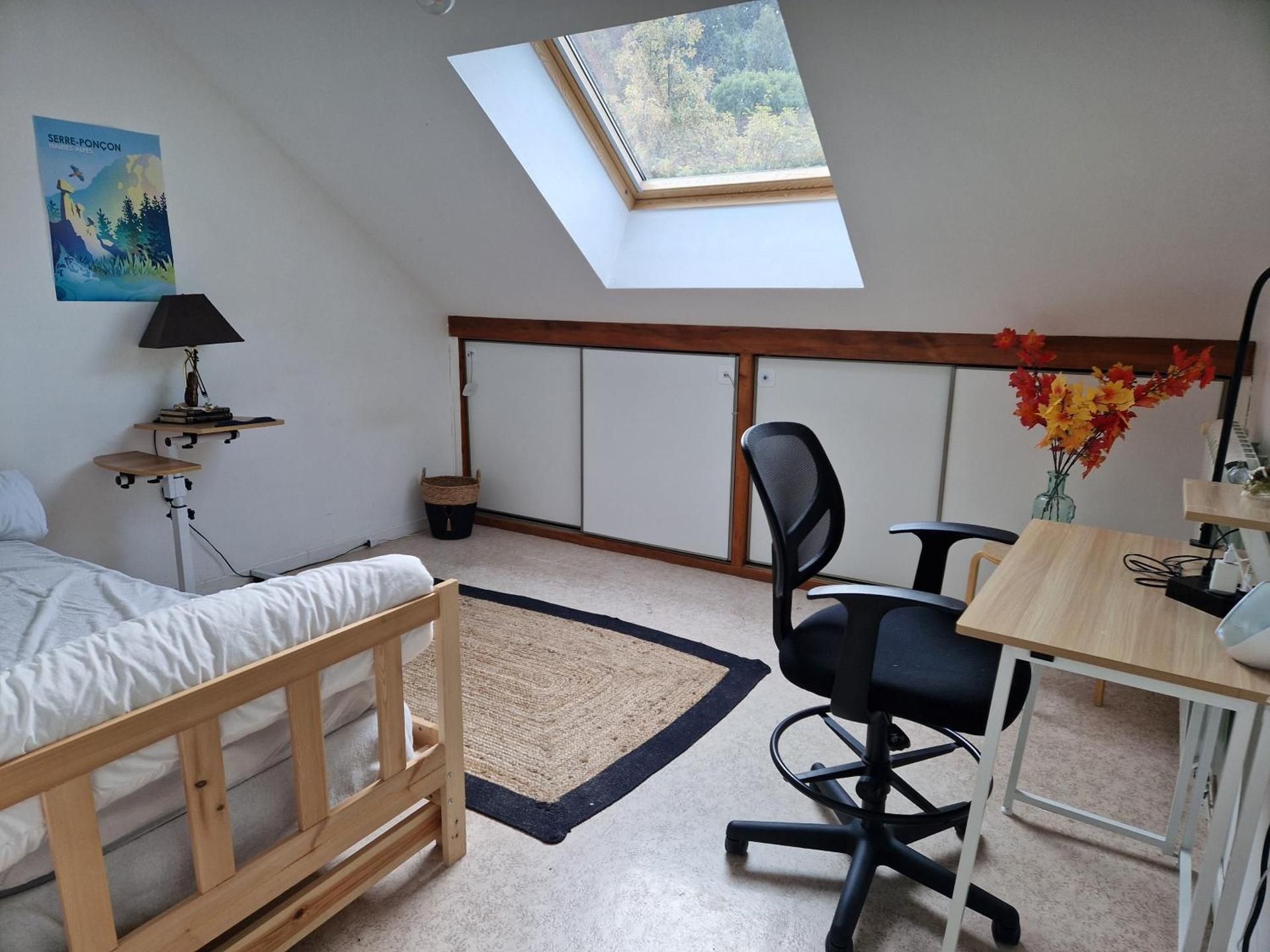 Standard Single Room with Shared Bathroom
