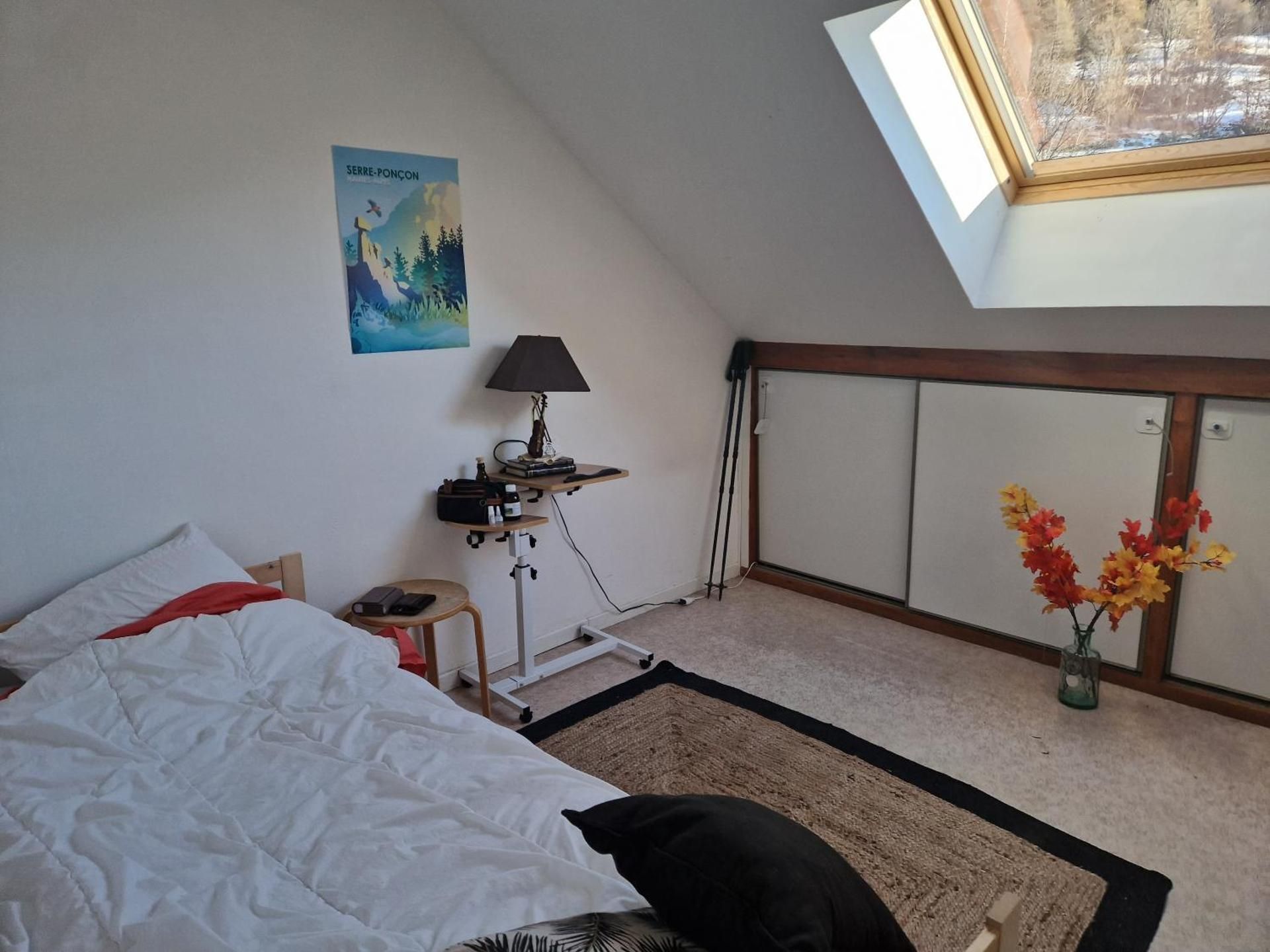 Standard Single Room with Shared Bathroom