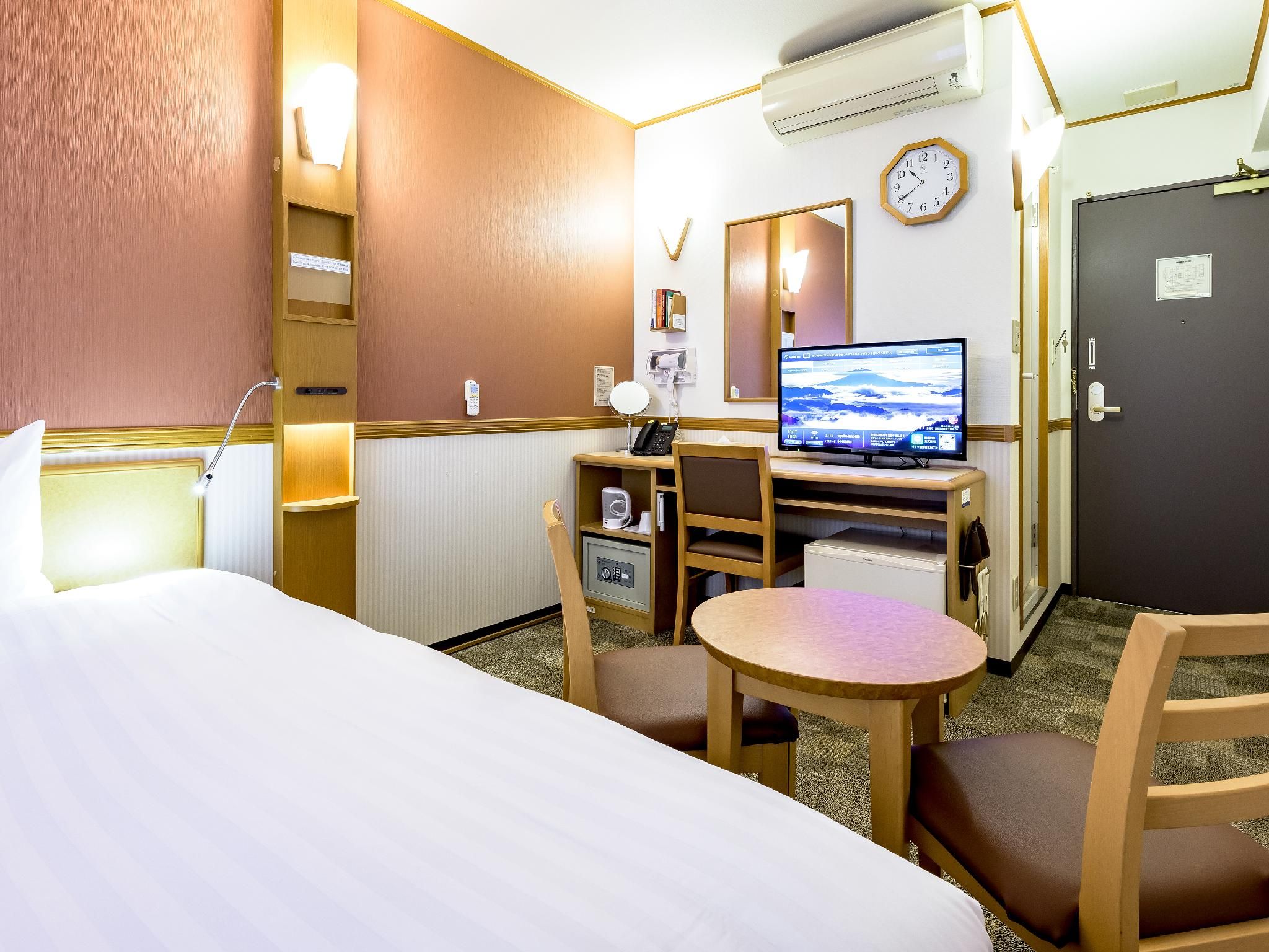 Deluxe Single Room - Smoking