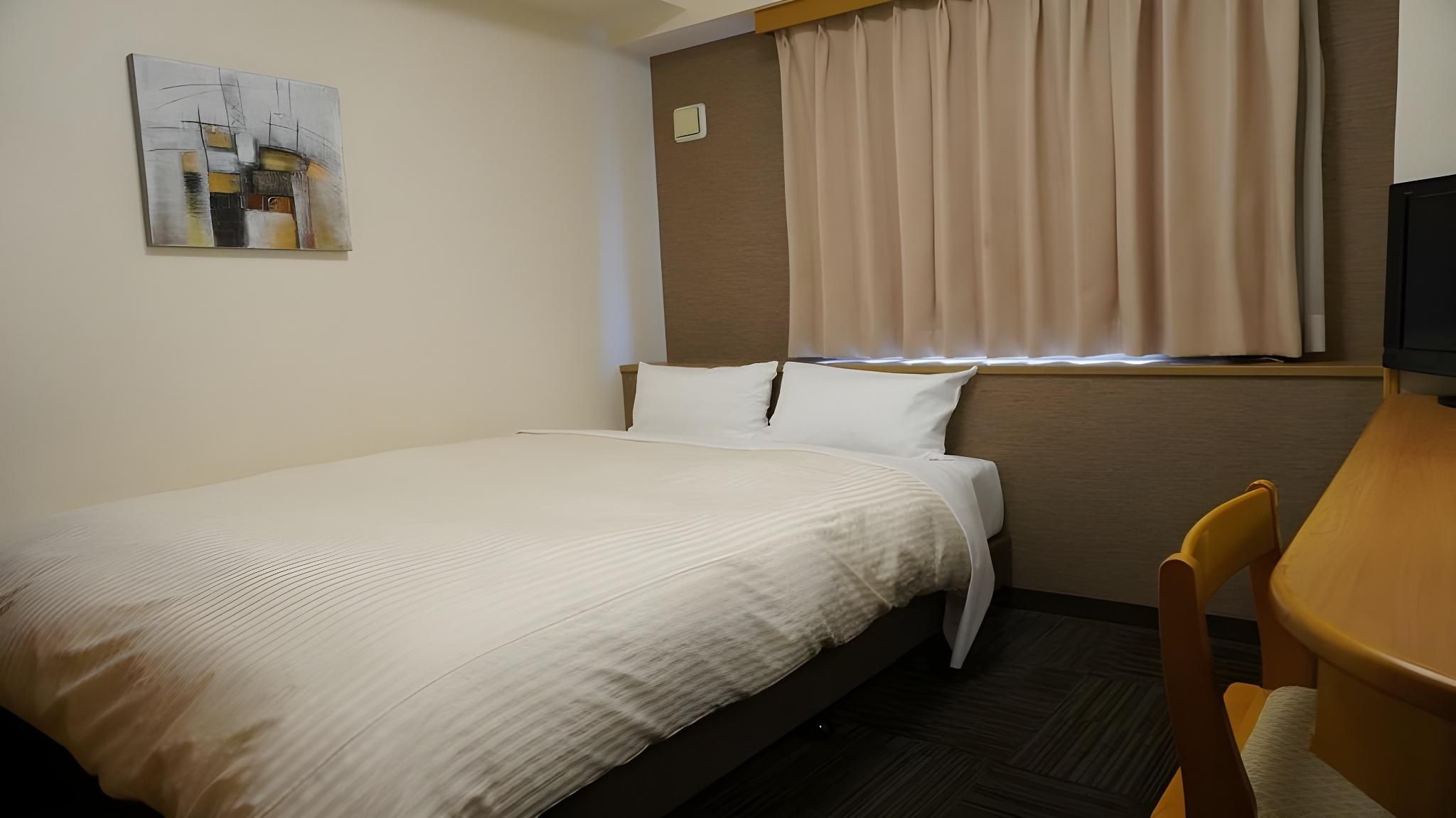 Semi Double Room - Non-Smoking