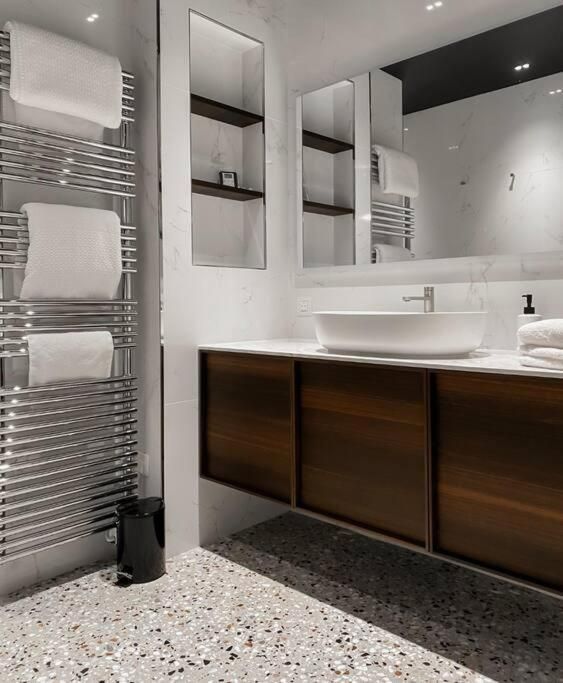 Deluxe Double Room with Bath