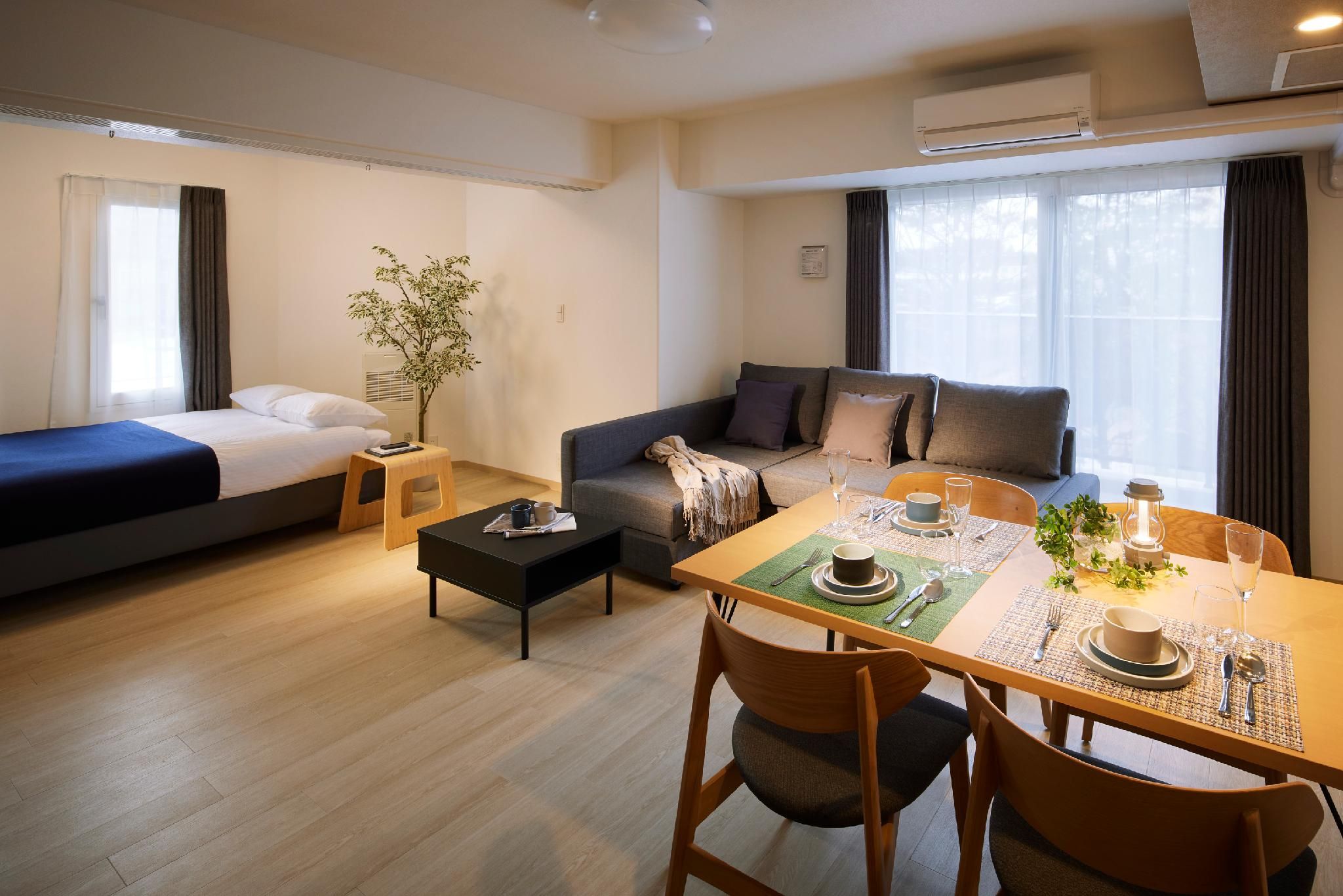 Deluxe B Room