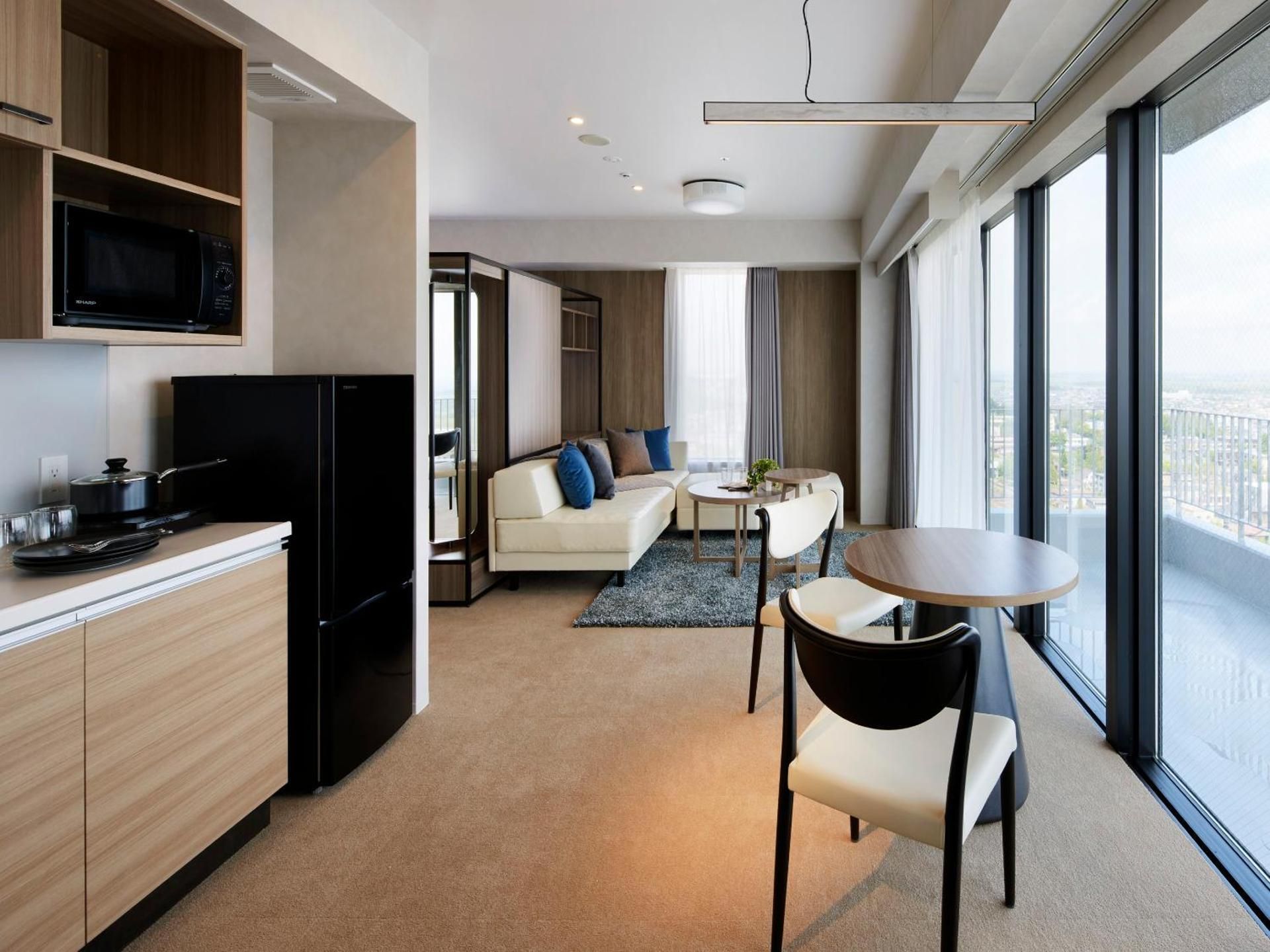 Junior Suite with ES CON FIELD View-Starlight Floor