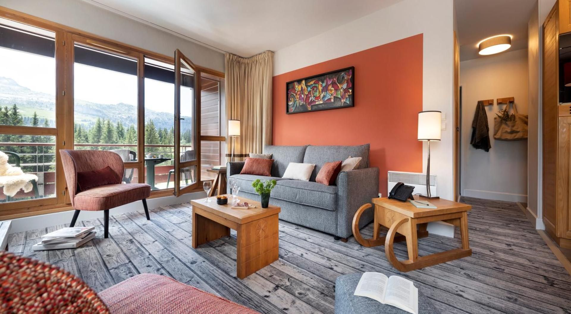 Three-Bedroom Apartment with Balcony (8 People)