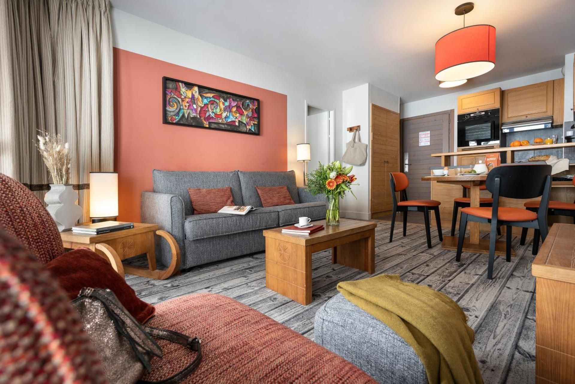 One-Bedroom Apartment with Balcony (4 People)