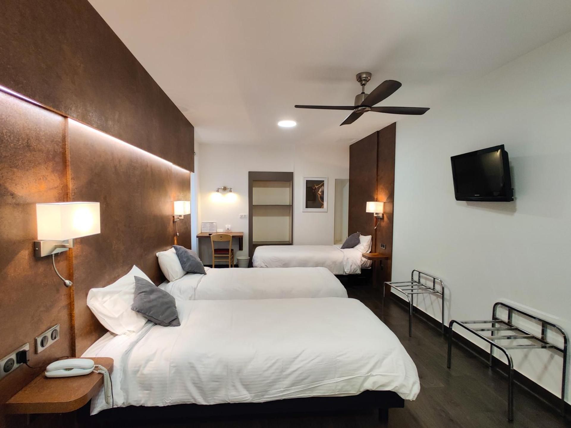 Triple Room