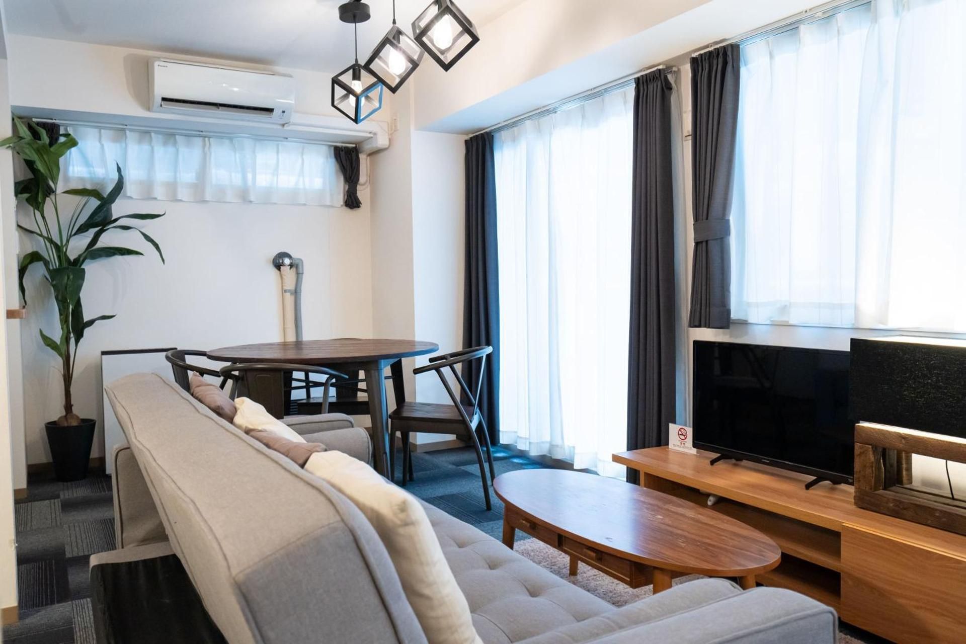 Standard Family Room