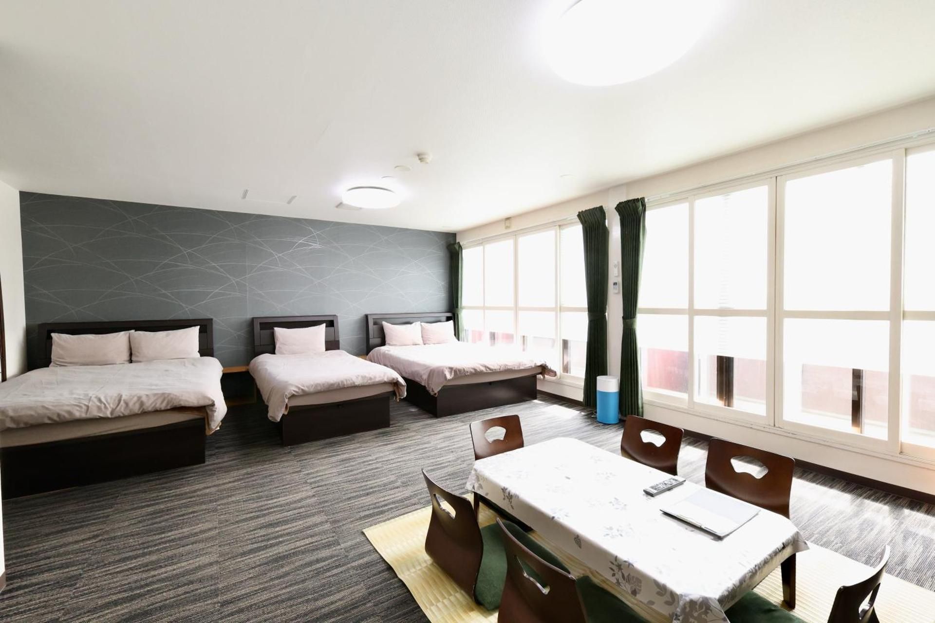 Deluxe Apartment 202