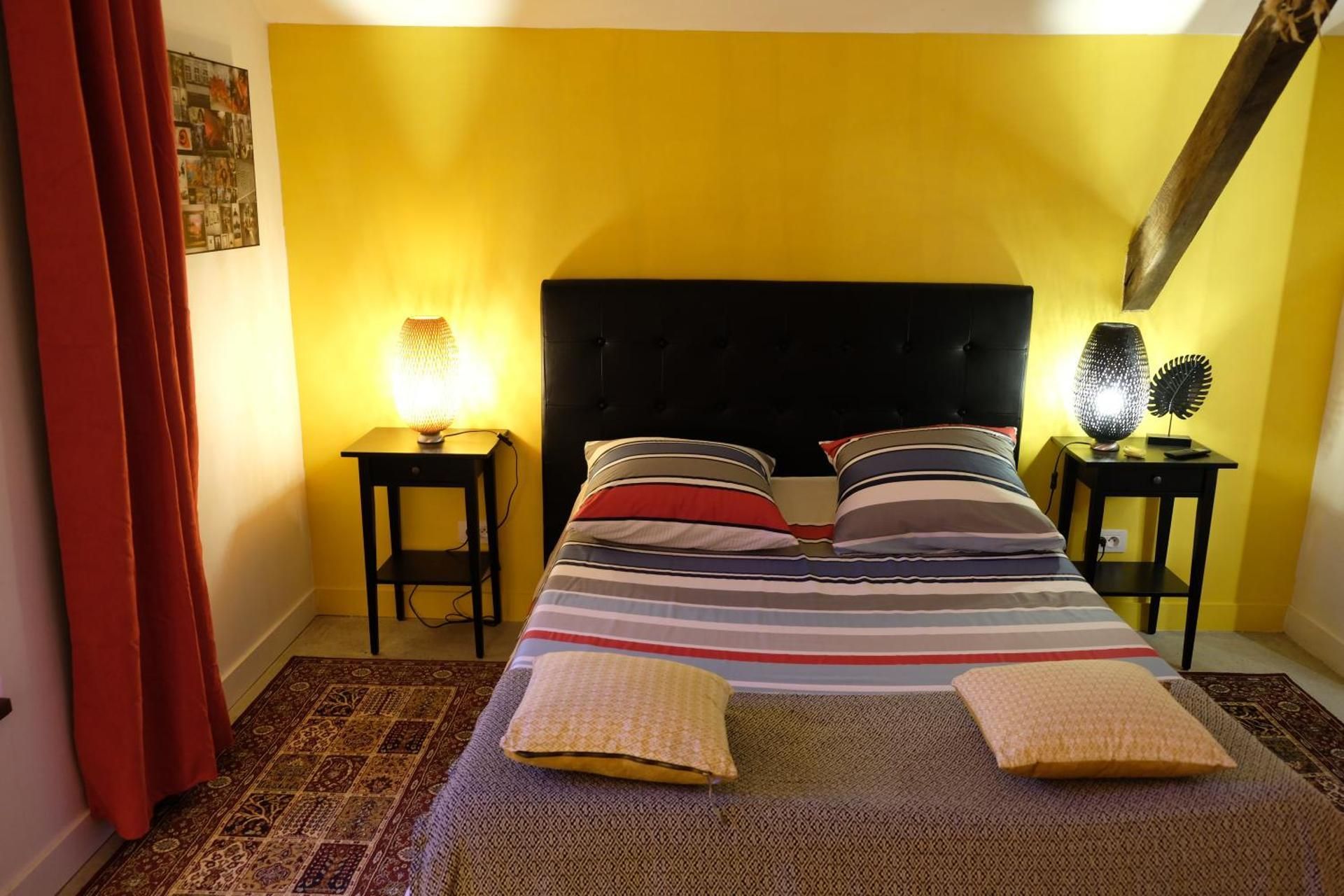 La Maison Jaune à la Janaie Family Suite 2