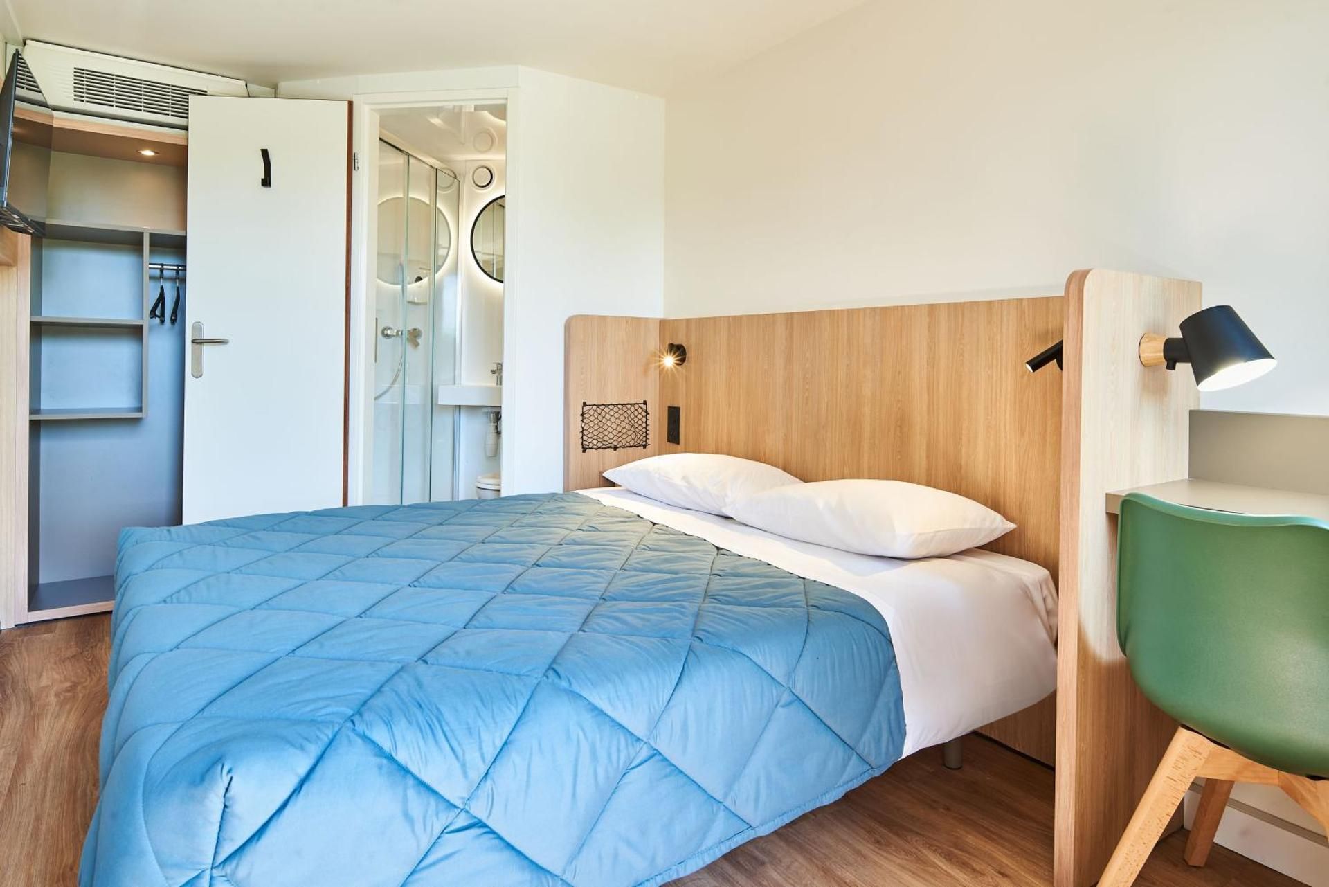 Standard - 1 Double Bed