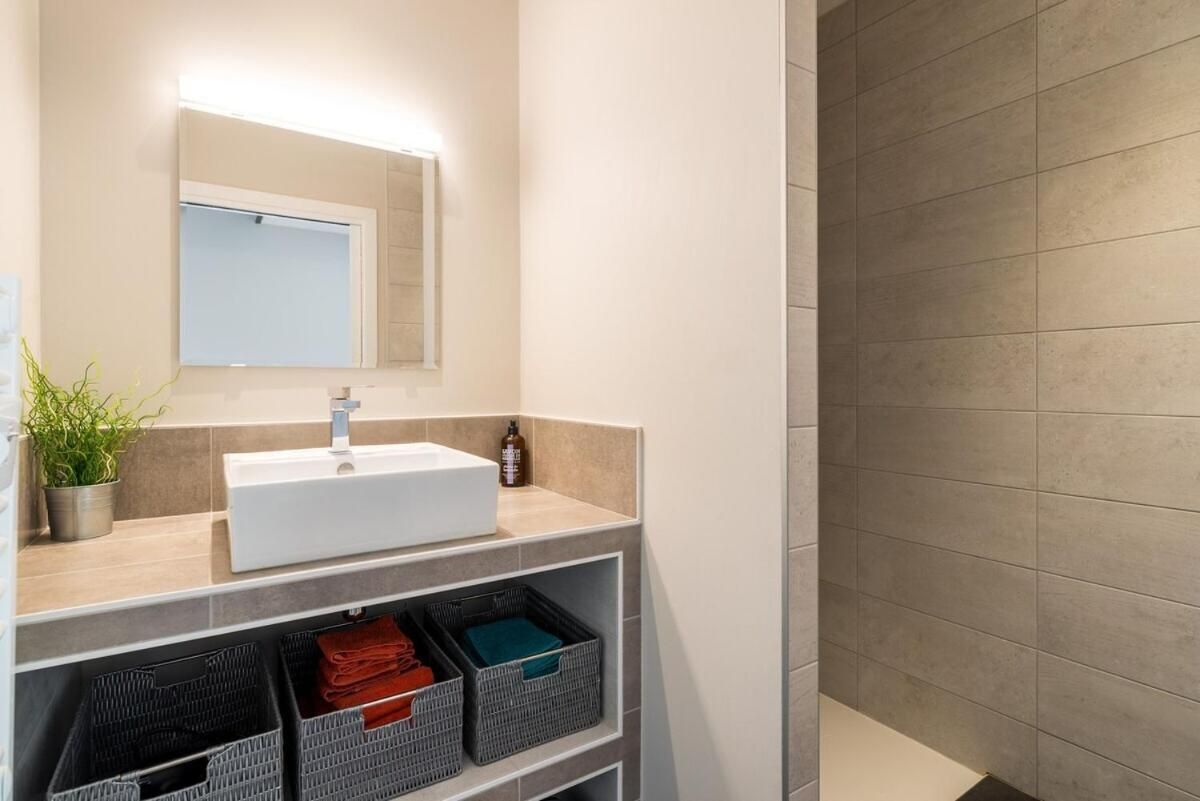 Le Loft de Genas Centre, entre Eurexpo et Exupéry One-Bedroom Apartment