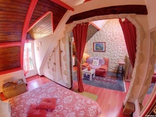 Le Manoir des Quatre Saisons Studio-SDB privée-Chambre Rouge 2