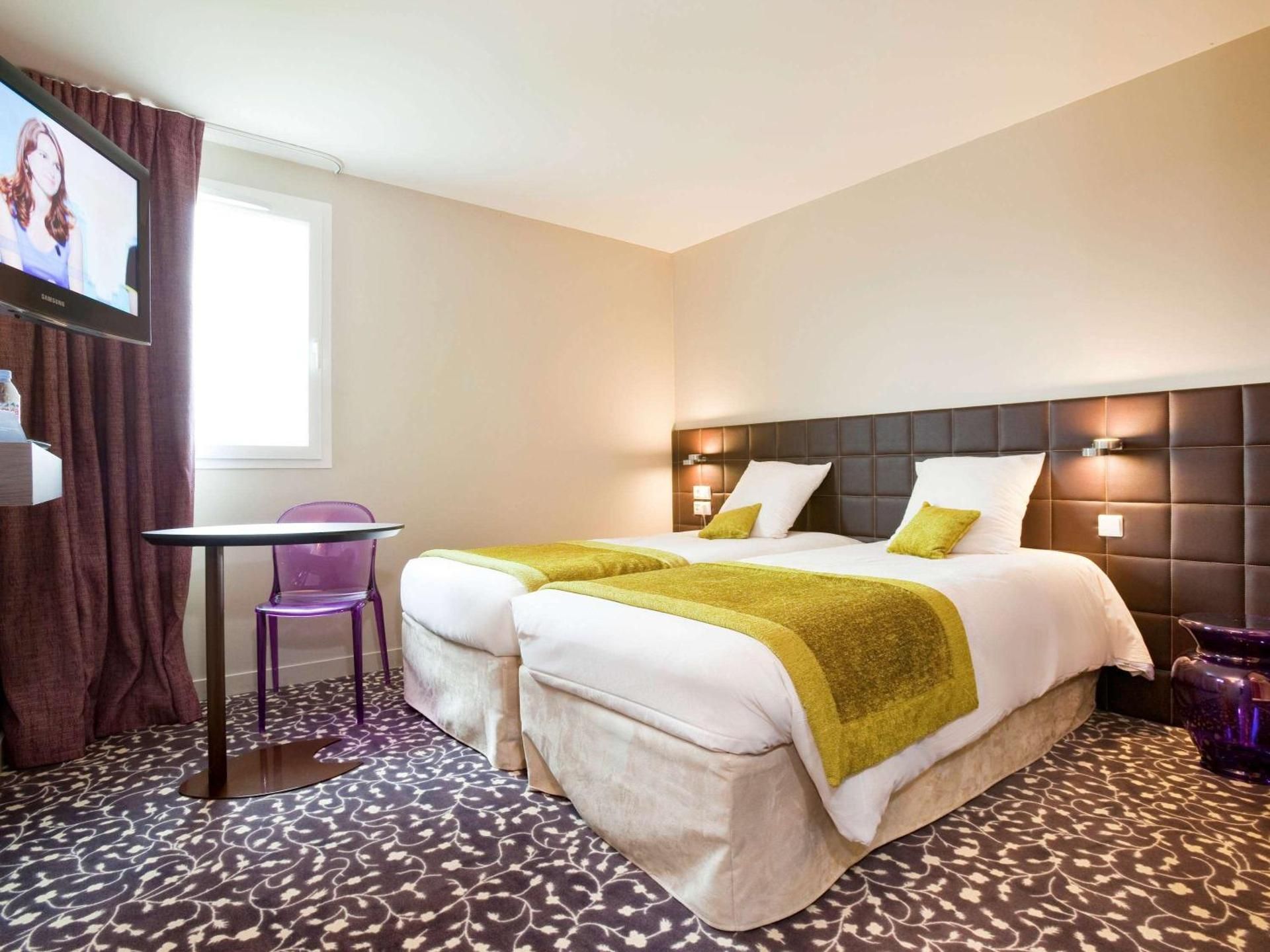 Standard Room with 2 Single Beds