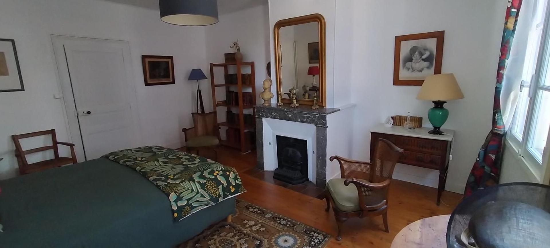 Large Double Room