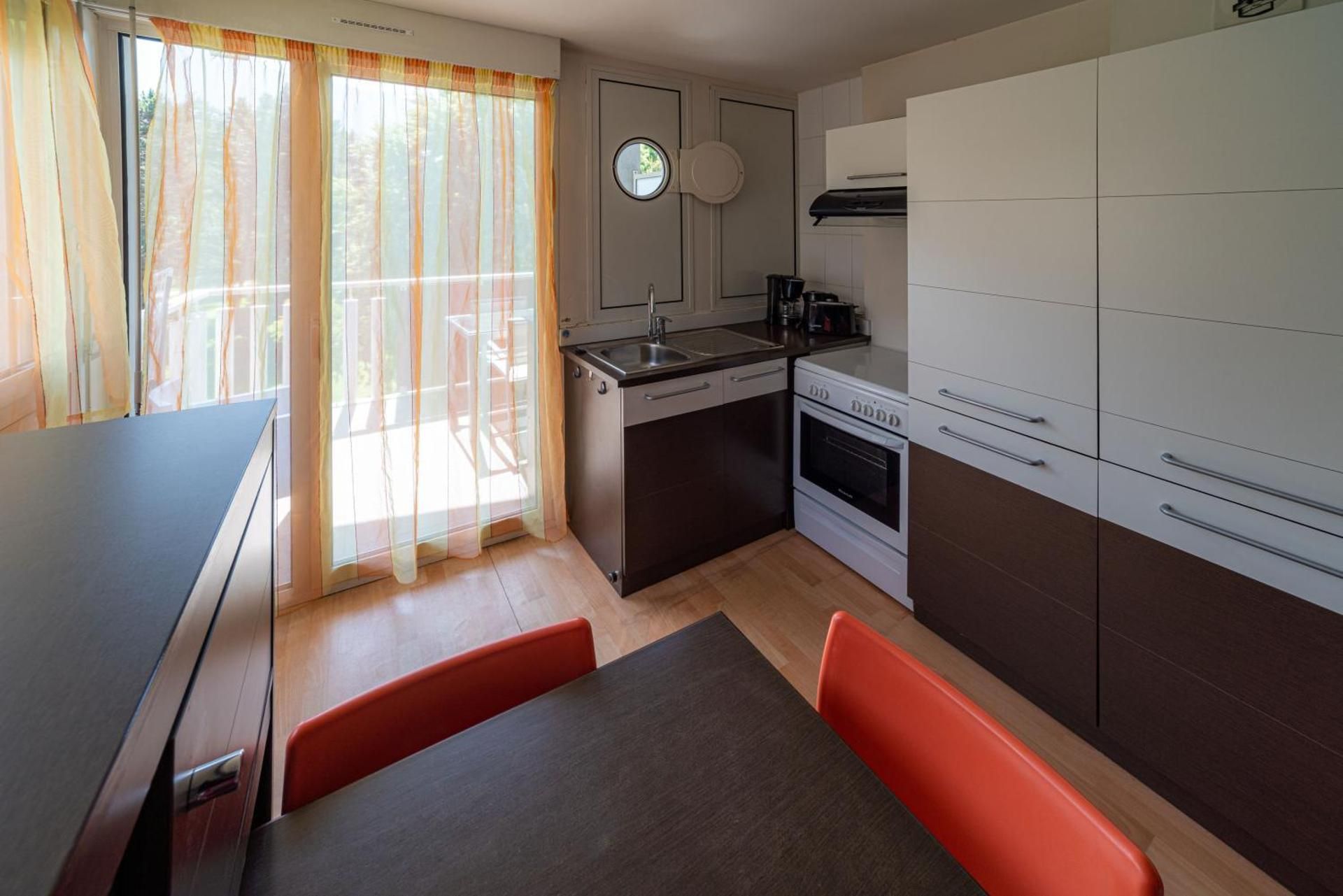 Studio (2 Adults)