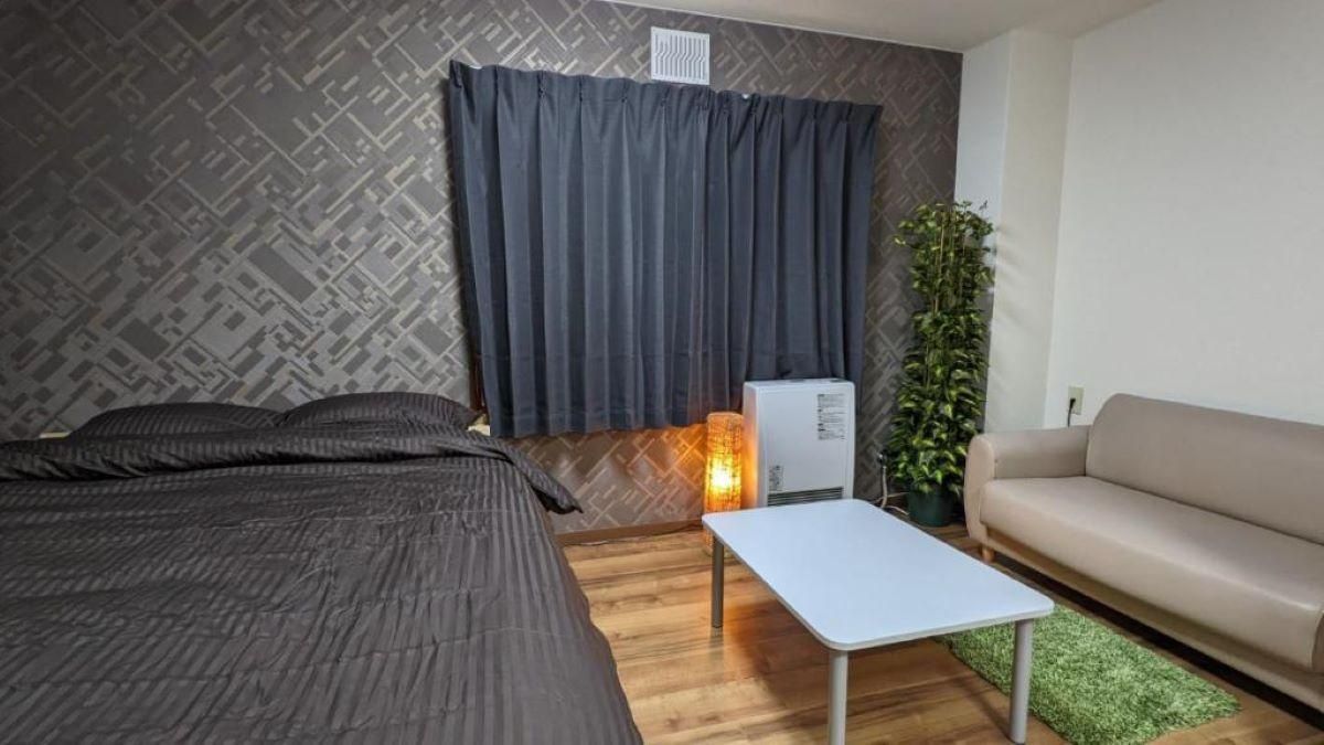 Double Room B - Non-Smoking