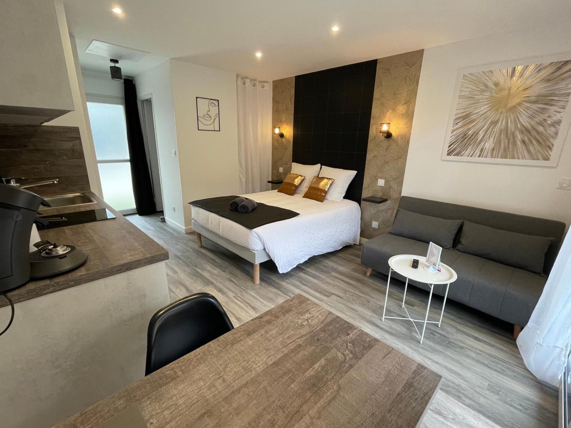 Quadruple Room with Terrace