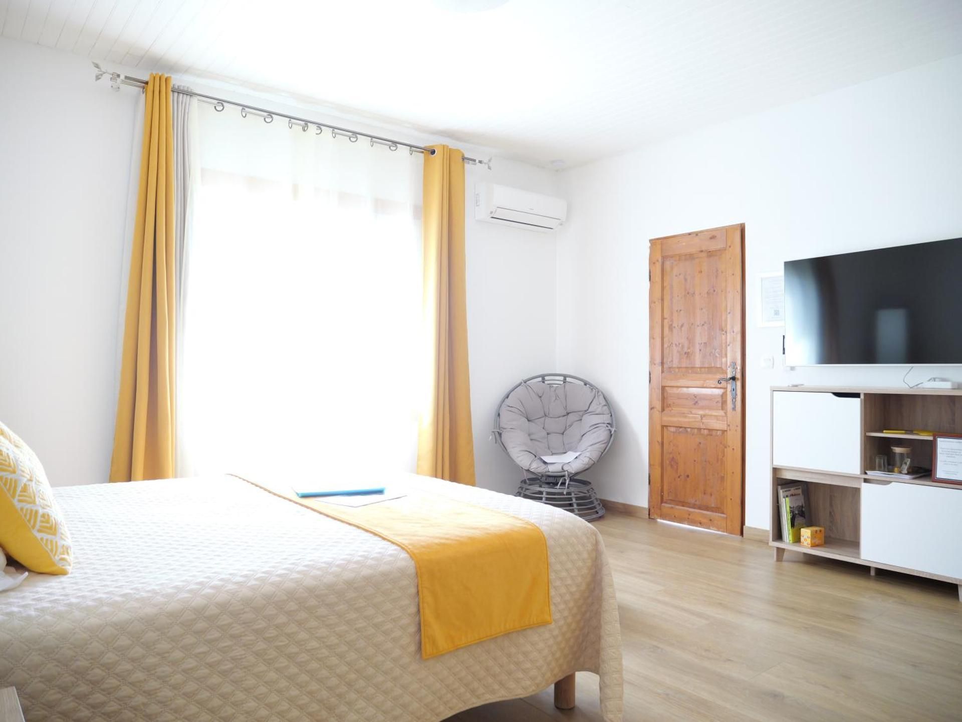 Triple Room with Garden View