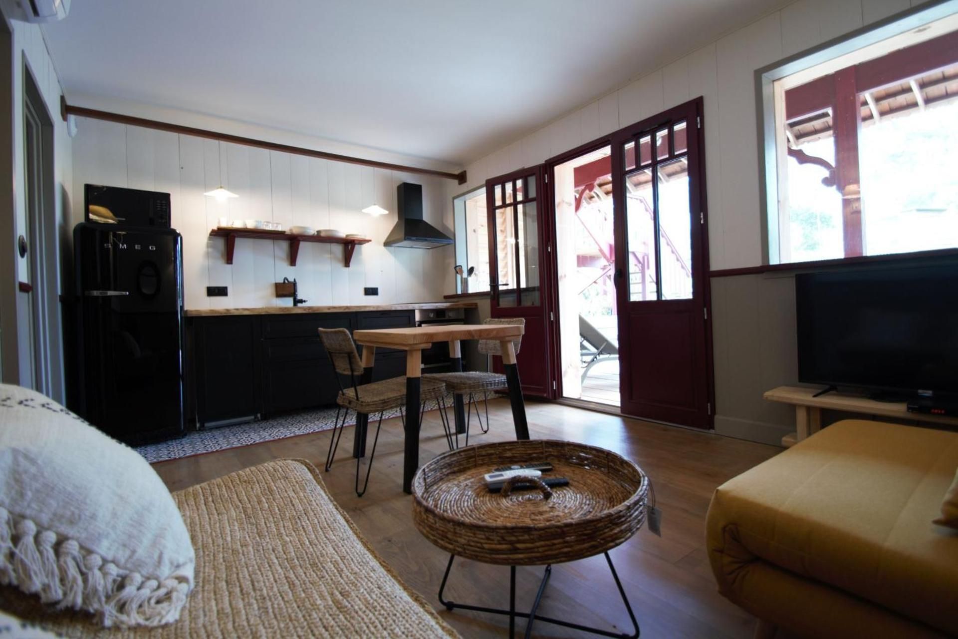 Apartment with Garden View