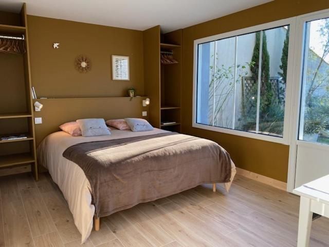 Double Room with Pool View