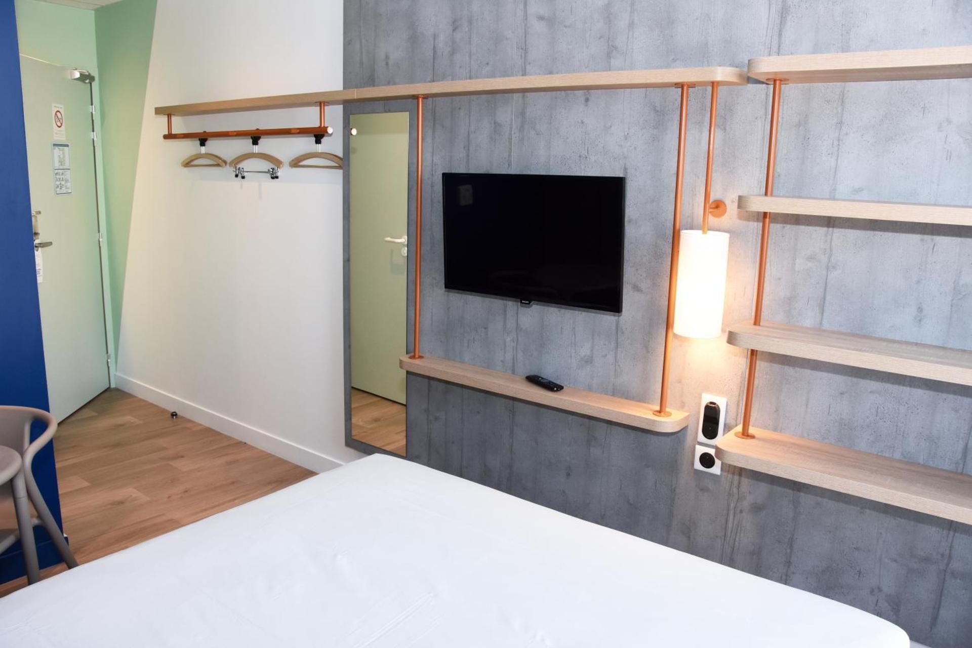 ibis budget Langres Double Room With A Large Bed For 2 People. 3