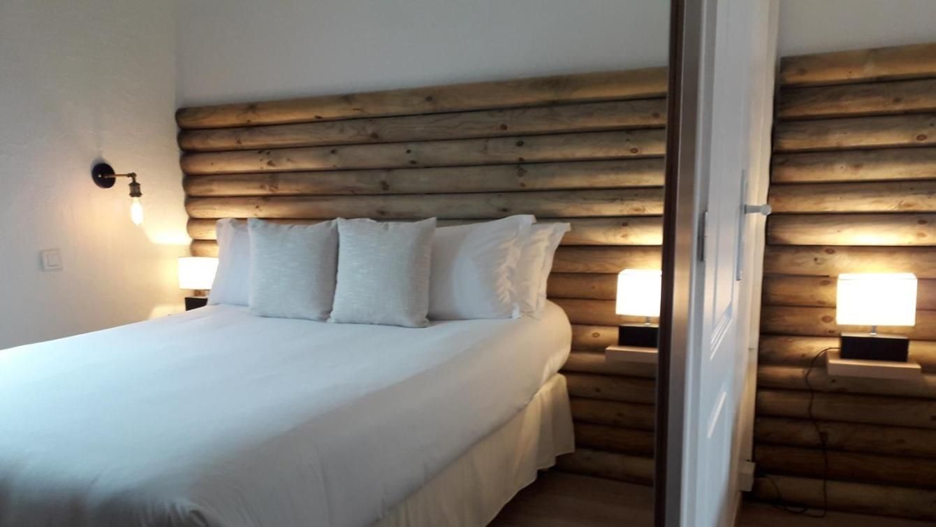 Comfort Room with Air-Conditioning