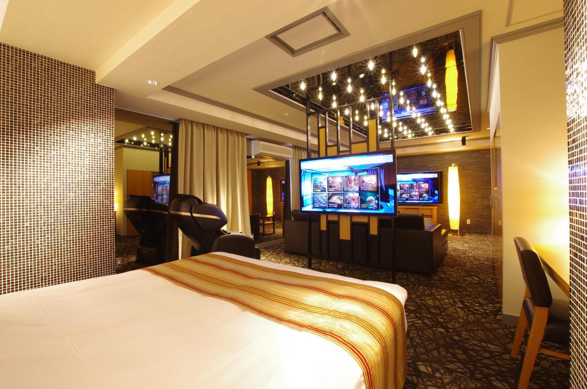 Luxury Double Room - Smoking - 15:00 Check in