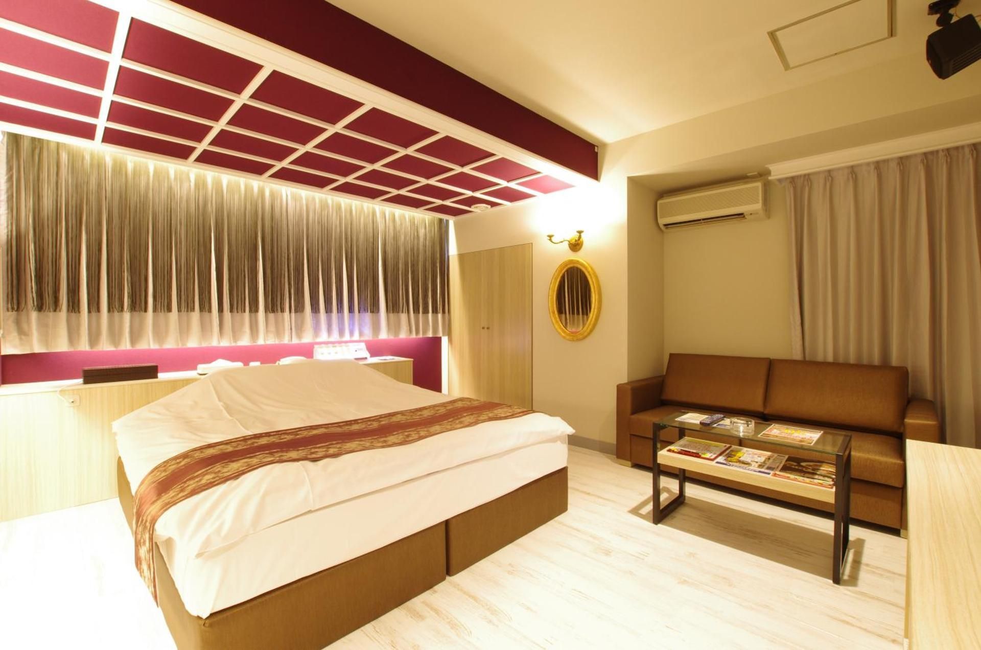 Deluxe Double Room - Smoking - 15:00 Check in
