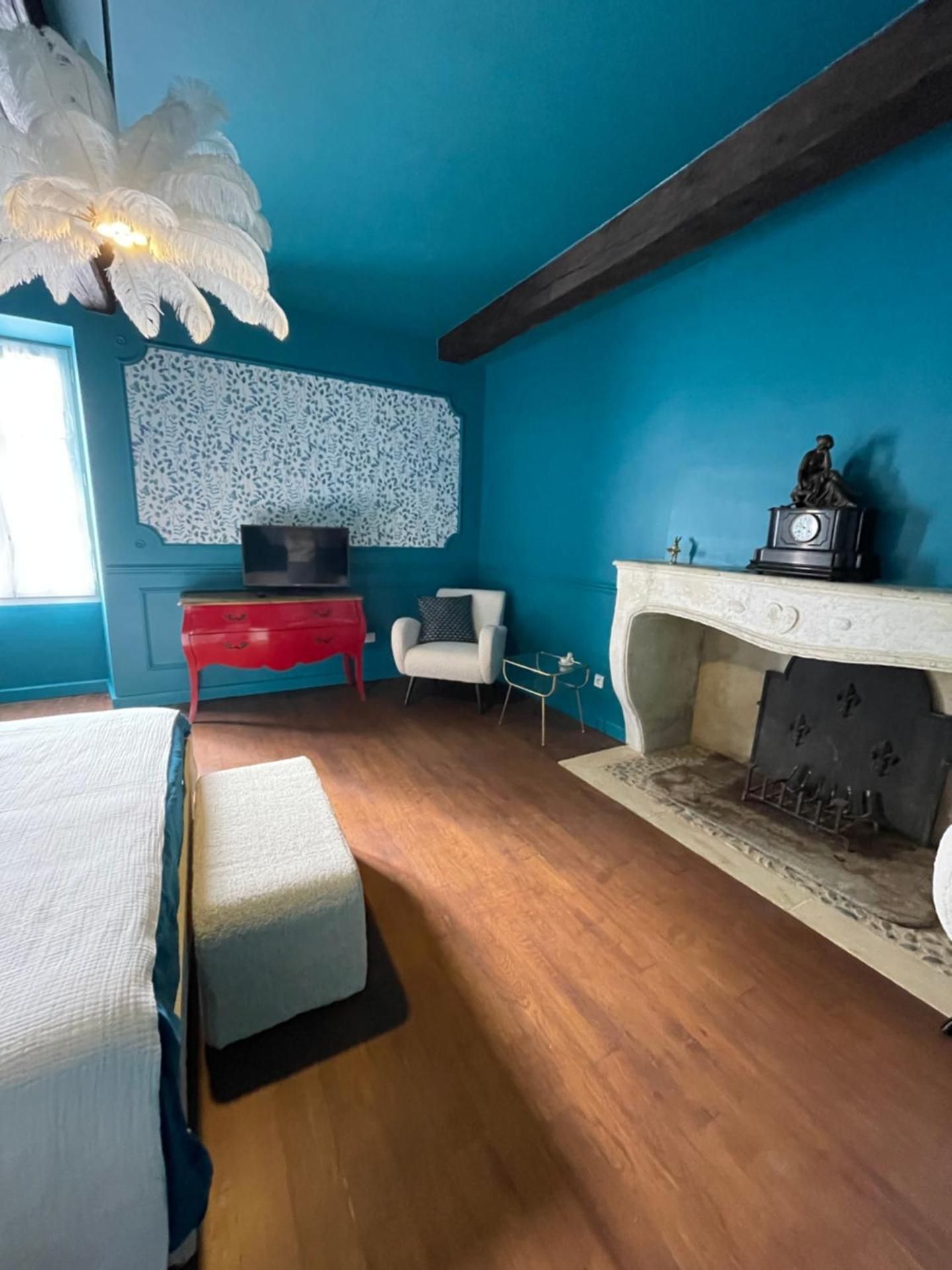 Suite with Lake View