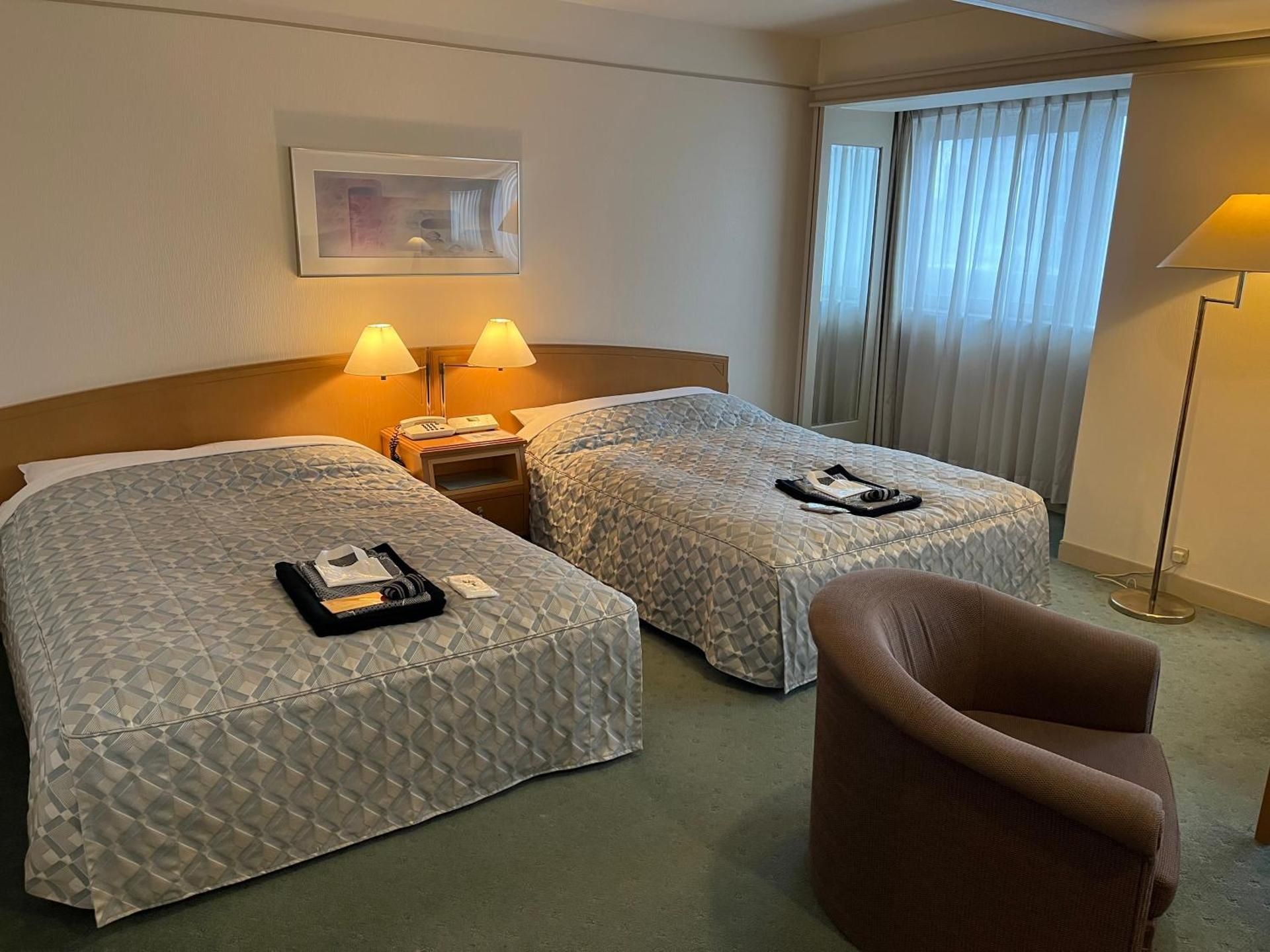 Large Triple Room - Smoking