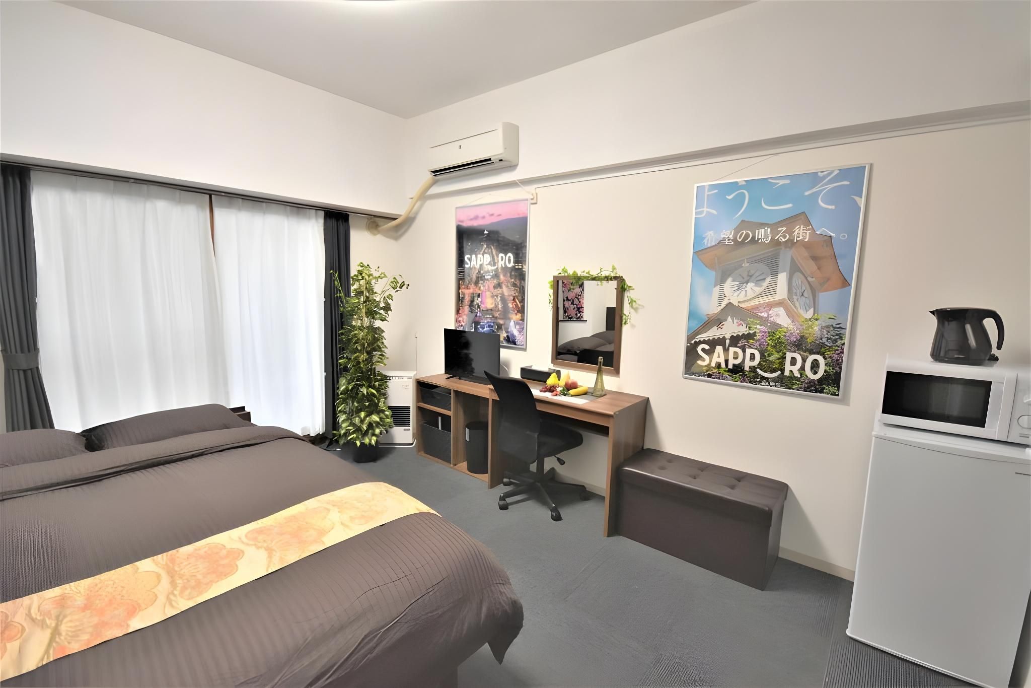 Double Room 201 - Non-Smoking