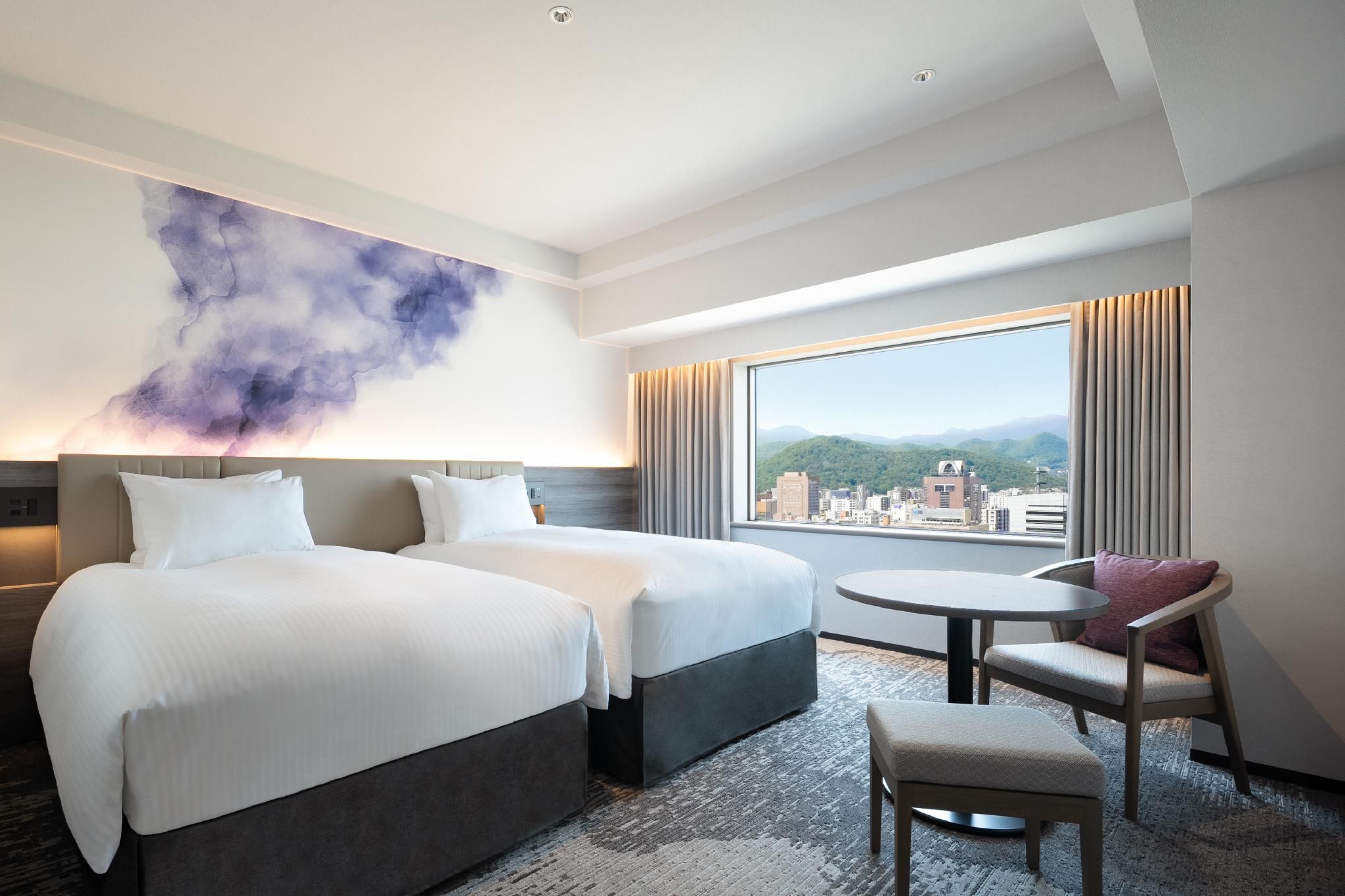 Superior Room with 2 single beds and 1 extra be d, City side