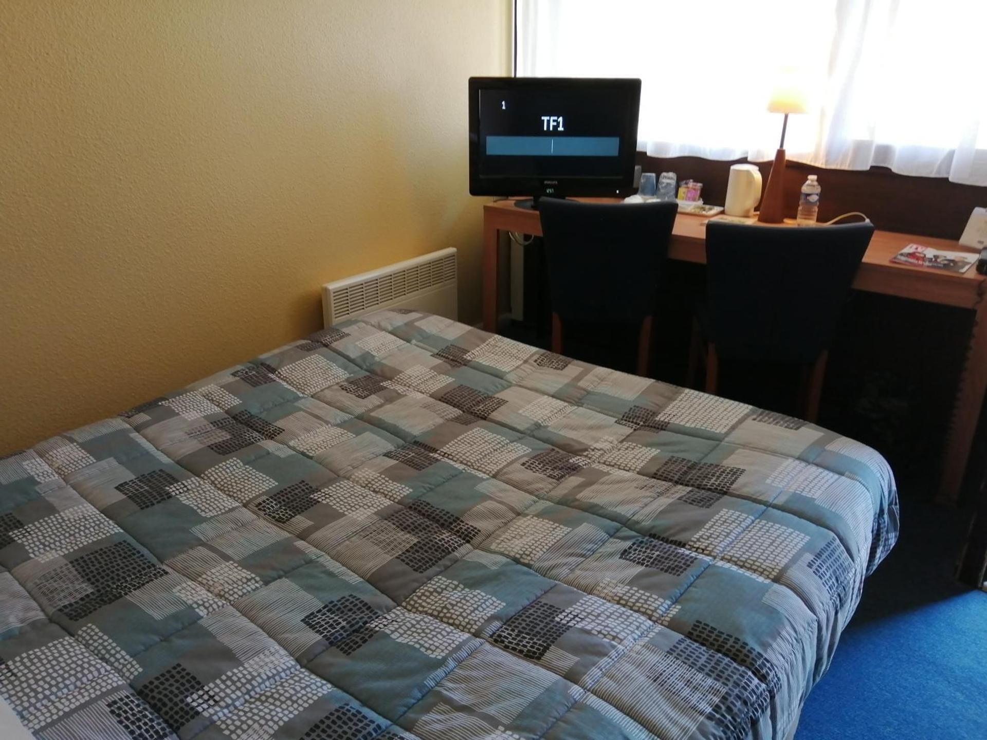 One Double Bed  One Junior Bed (Up To One0 Years)