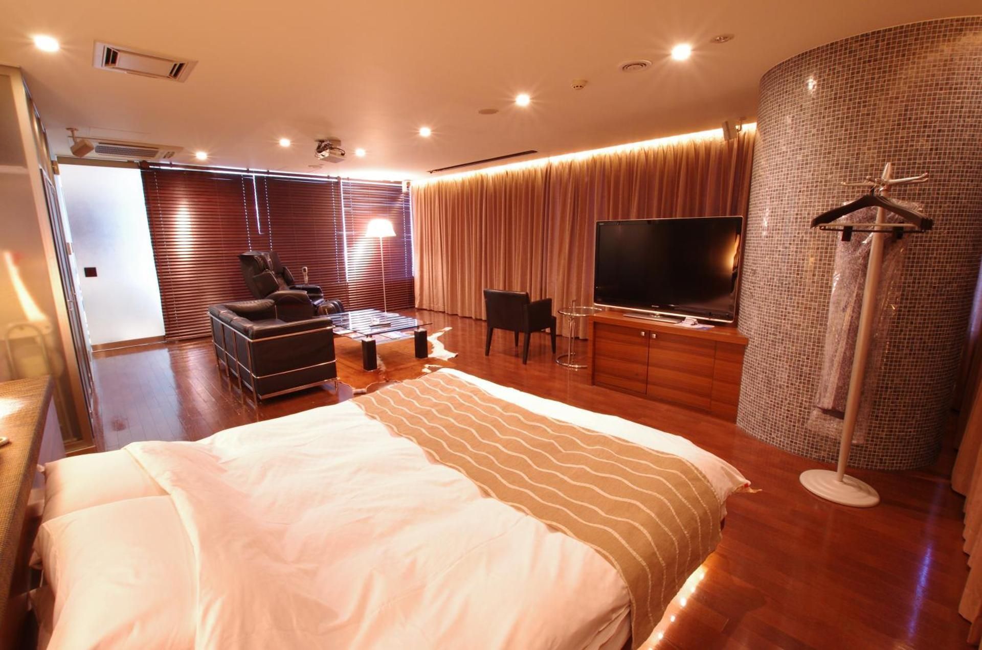 Luxury Double Room - Smoking - 15:00 Check in