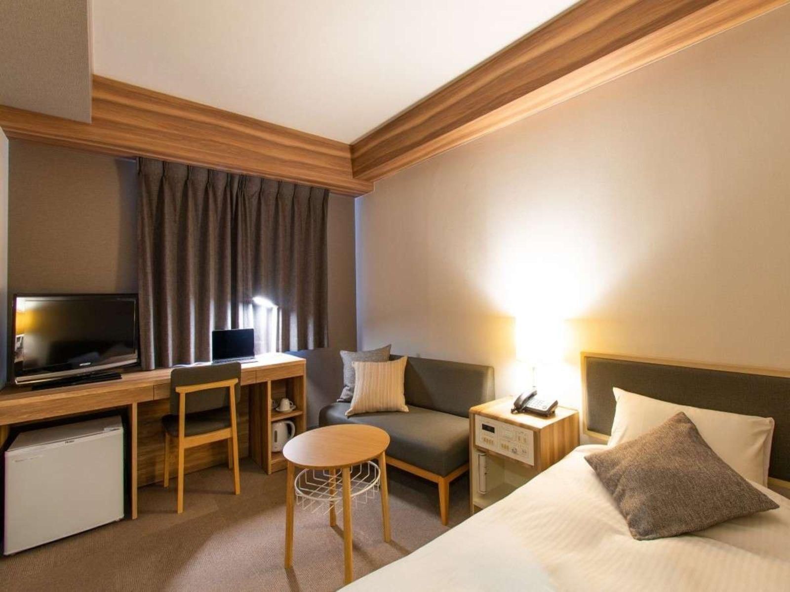 Standard Single Room - Smoking
