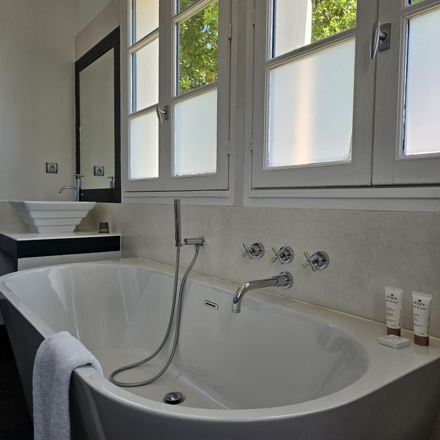 Superior King Suite