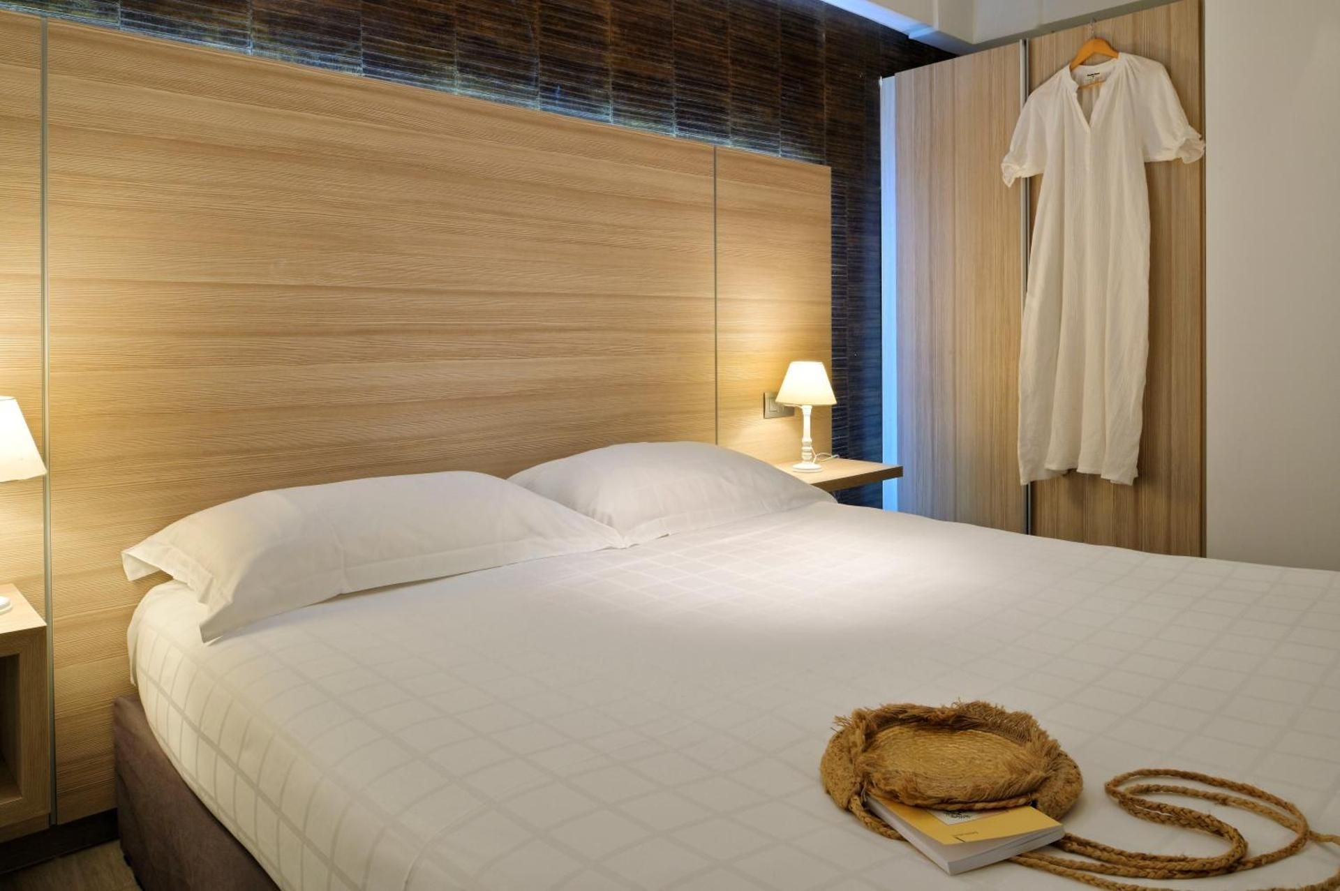Standard Double Room With Terrace