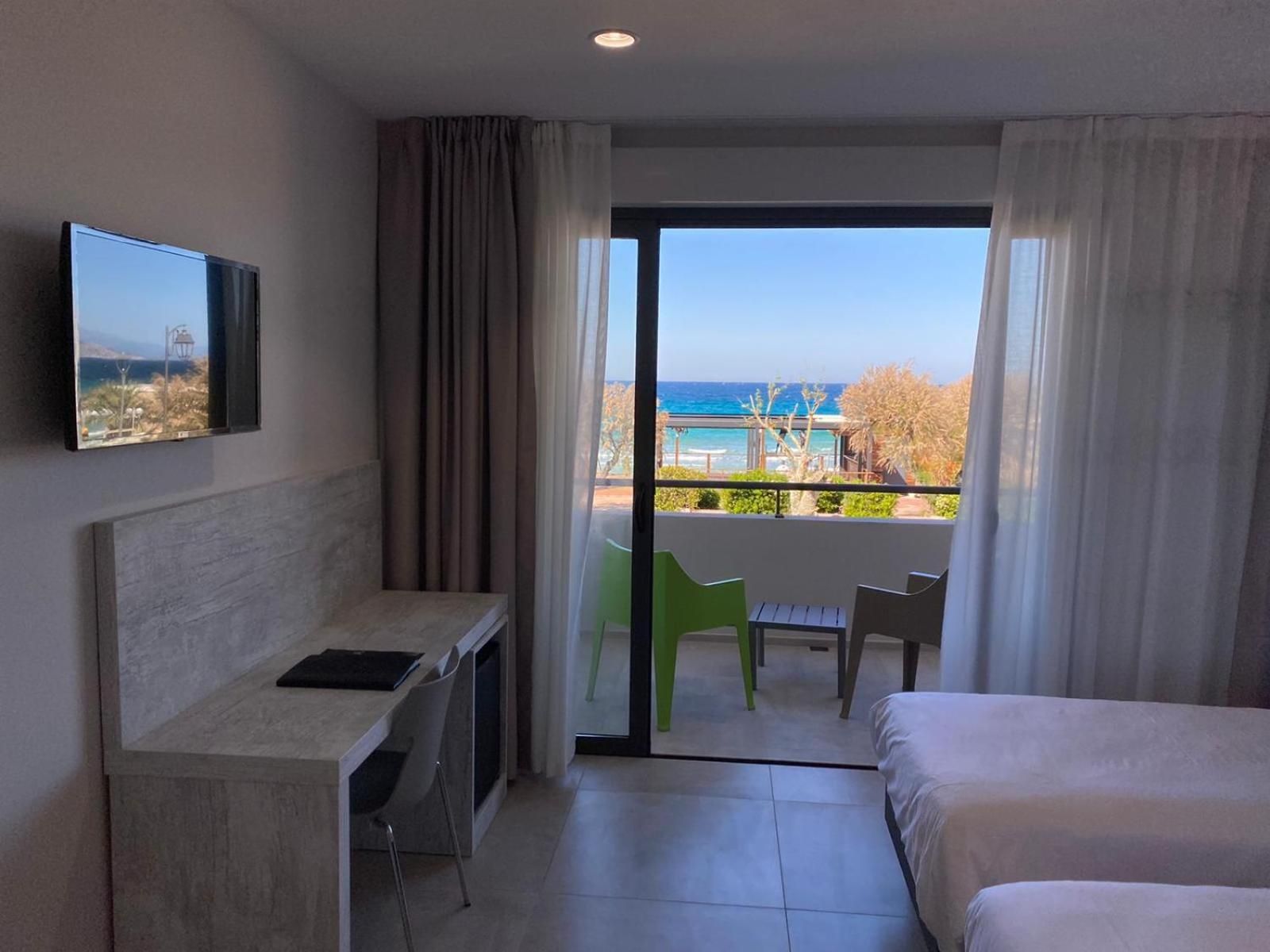 Twin Room with Sea View and Terrace