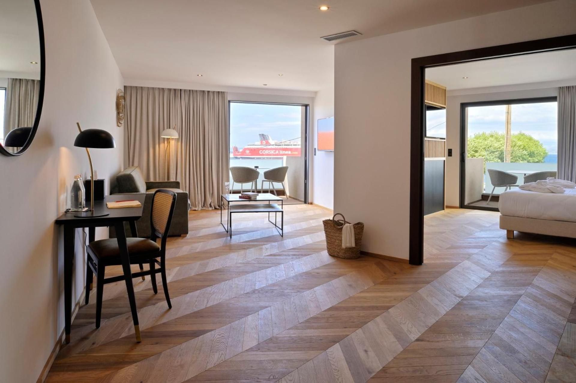Junior Suite with Terrace