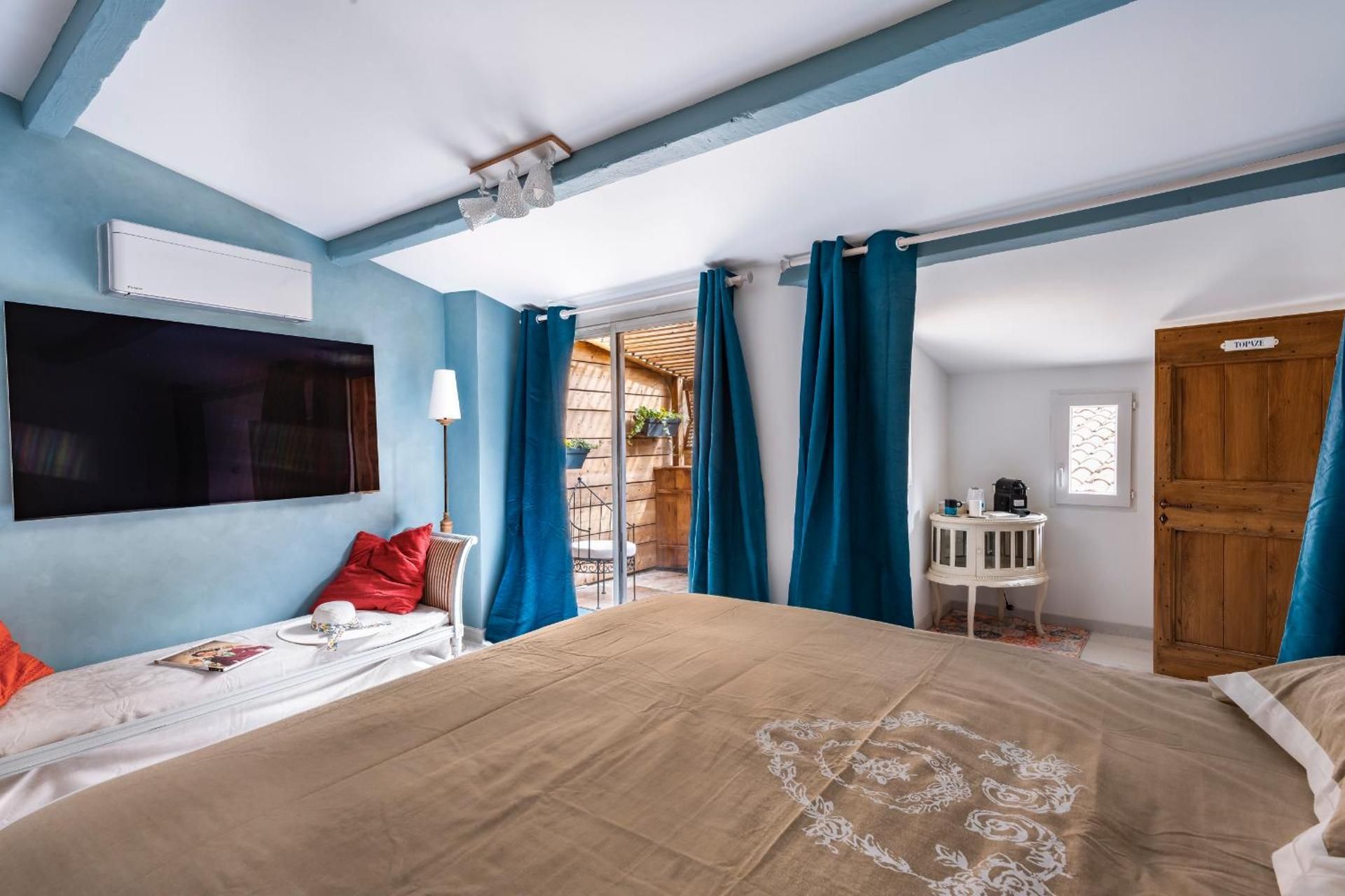 Deluxe Double Room with Bath
