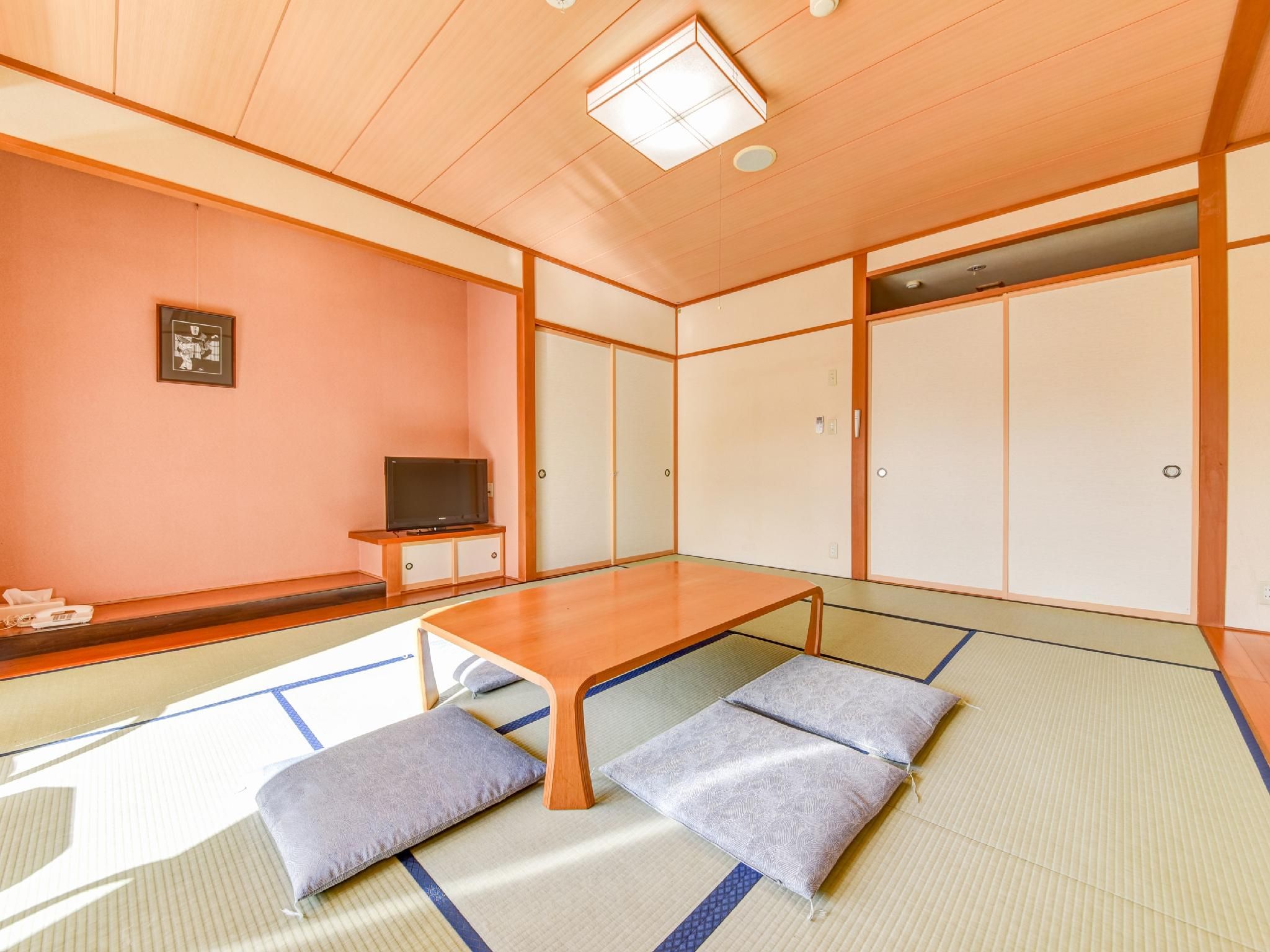 Japanese B with Toilet - Non-Smoking