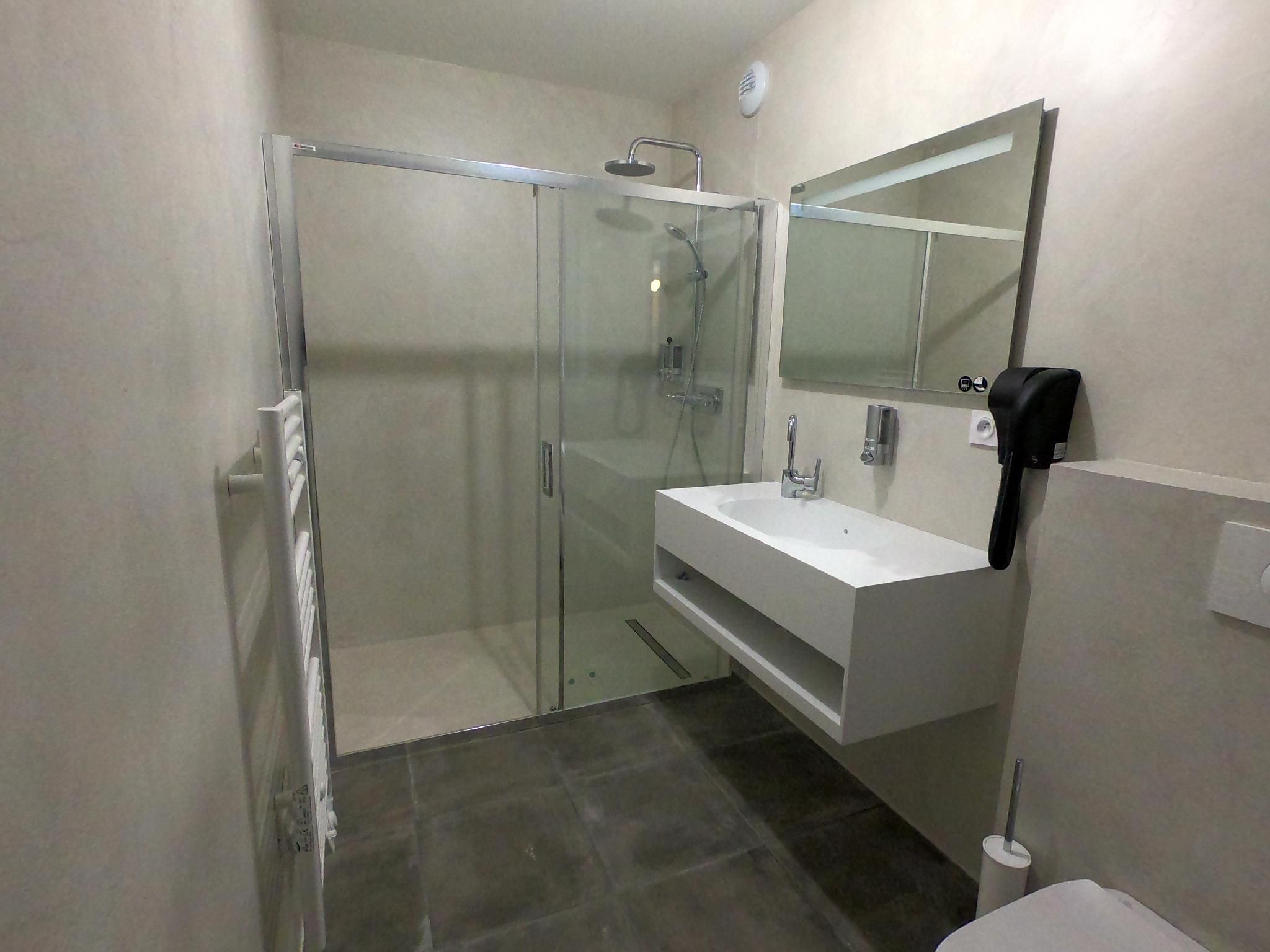 Apartment 4